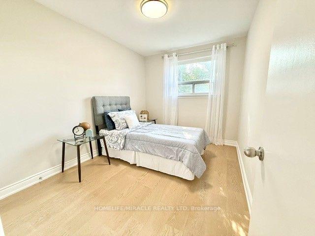 Photo 17 of 2464 Brookhurst Road, Mississauga, Clarkson — HOMEH