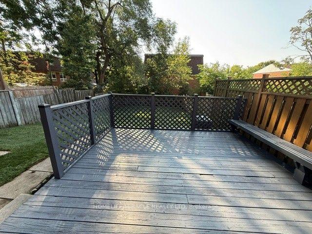 Photo 35 of 2464 Brookhurst Road, Mississauga, Clarkson — HOMEH