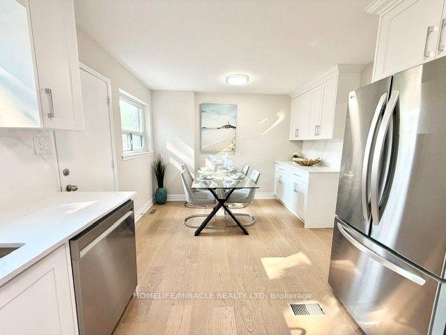 Photo 41 of 2464 Brookhurst Road, Mississauga, Clarkson — HOMEH