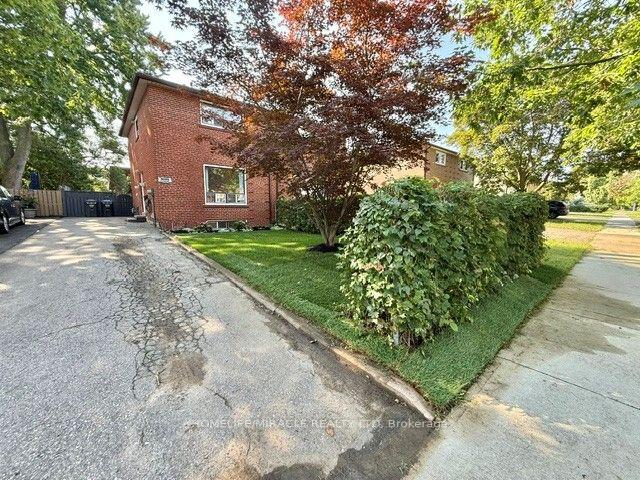 Photo 51 of 2464 Brookhurst Road, Mississauga, Clarkson — HOMEH