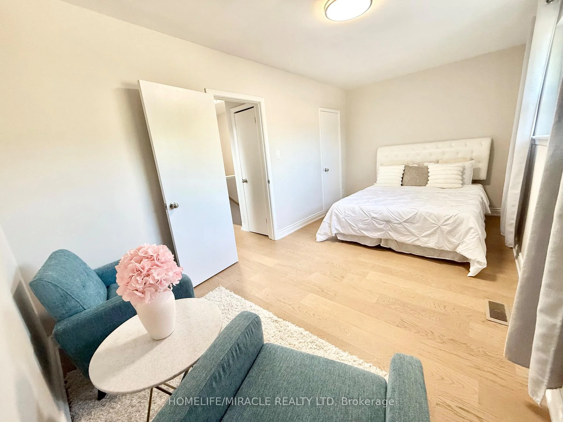 Photo 36 of 2464 Brookhurst Road, Mississauga, Clarkson — HOMEH