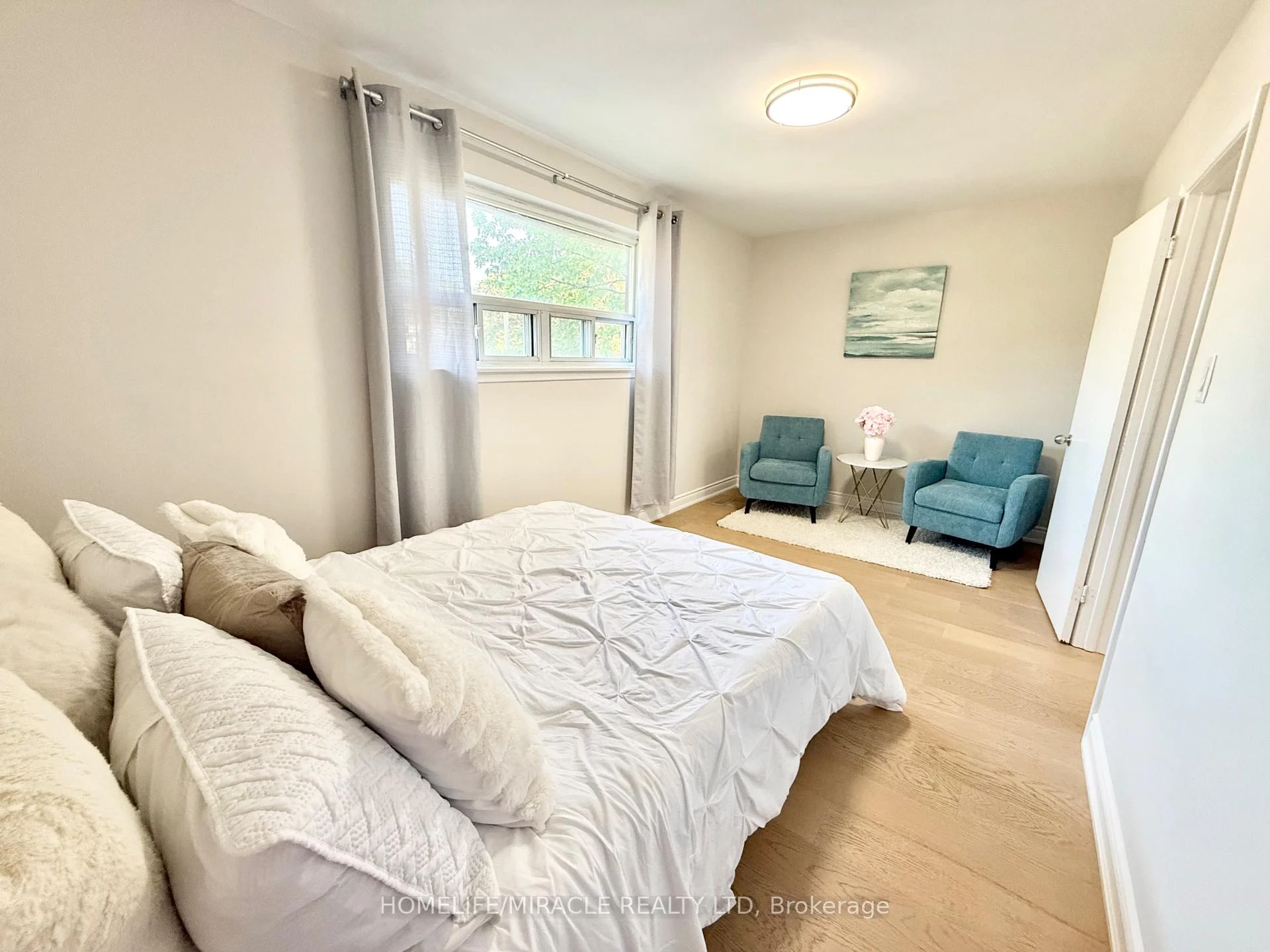 Photo 42 of 2464 Brookhurst Road, Mississauga, Clarkson — HOMEH
