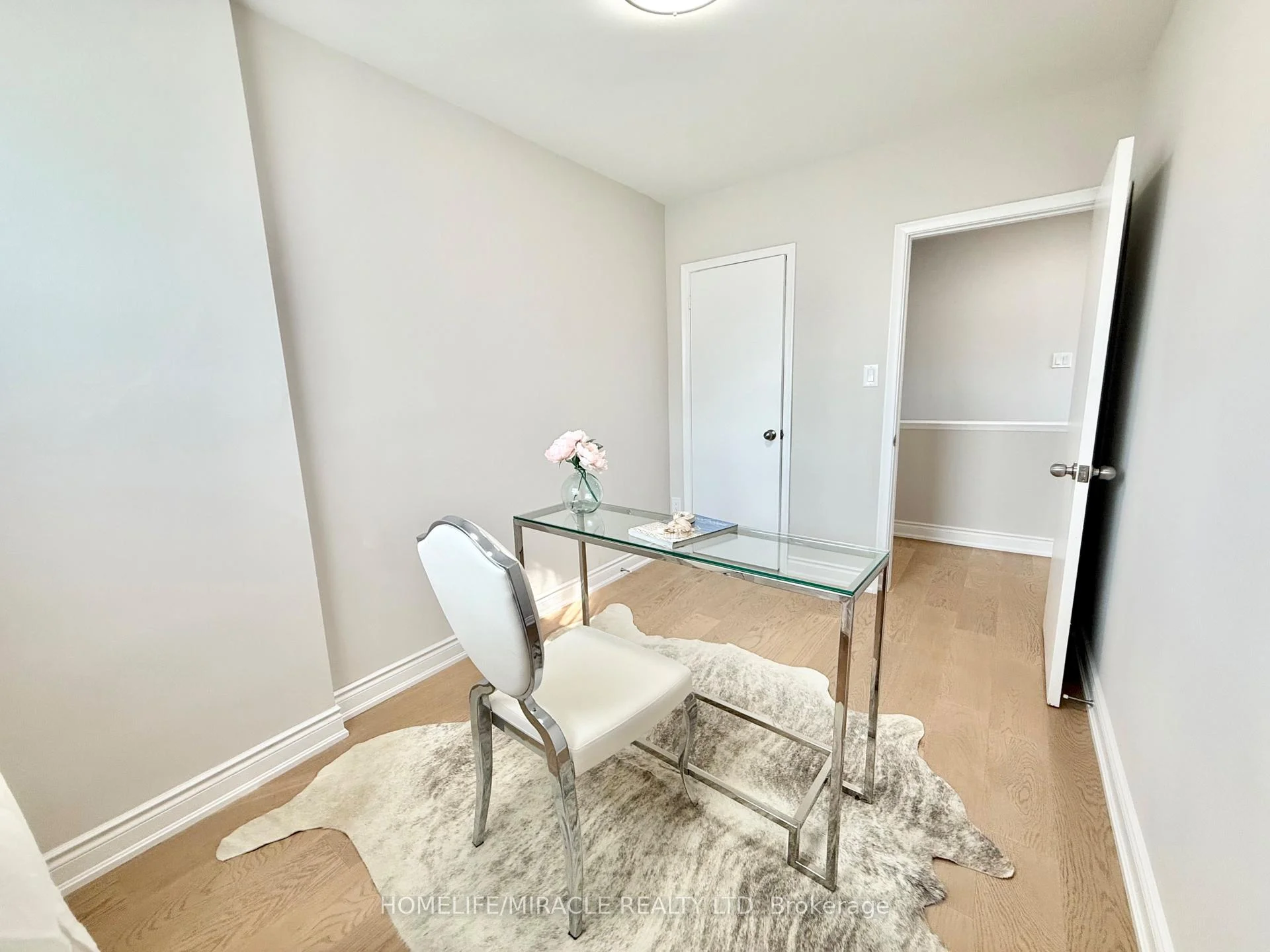 Photo 55 of 2464 Brookhurst Road, Mississauga, Clarkson — HOMEH
