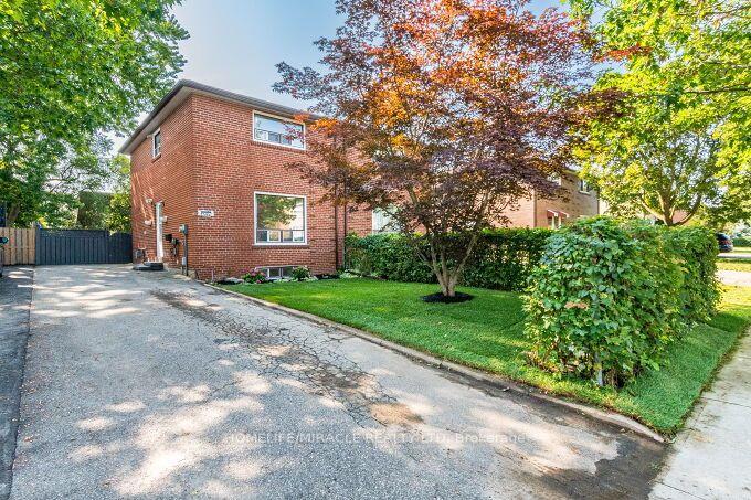 Photo 7 of 2464 Brookhurst Road, Mississauga, Clarkson — HOMEH