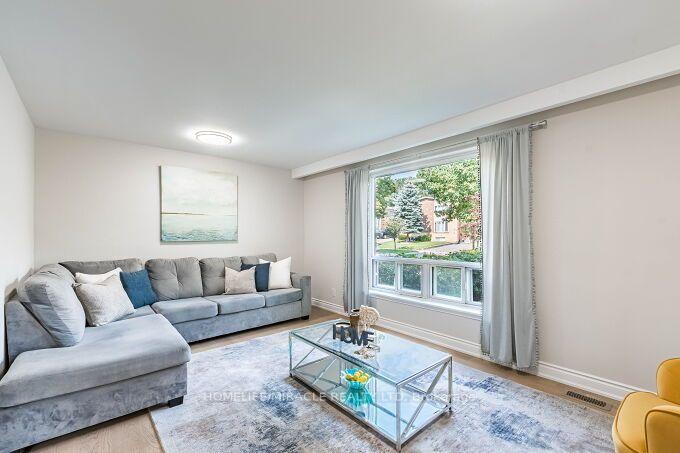 Photo 37 of 2464 Brookhurst Road, Mississauga, Clarkson — HOMEH