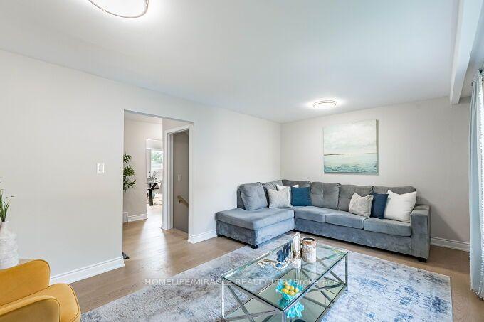 Photo 40 of 2464 Brookhurst Road, Mississauga, Clarkson — HOMEH