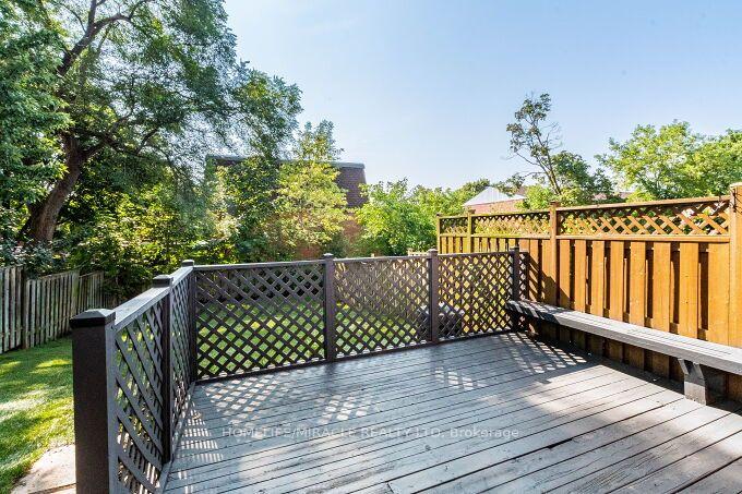 Photo 82 of 2464 Brookhurst Road, Mississauga, Clarkson — HOMEH