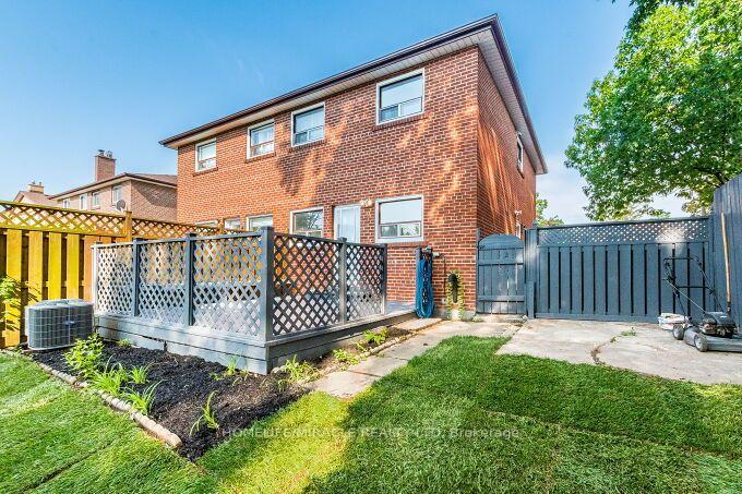 Photo 83 of 2464 Brookhurst Road, Mississauga, Clarkson — HOMEH