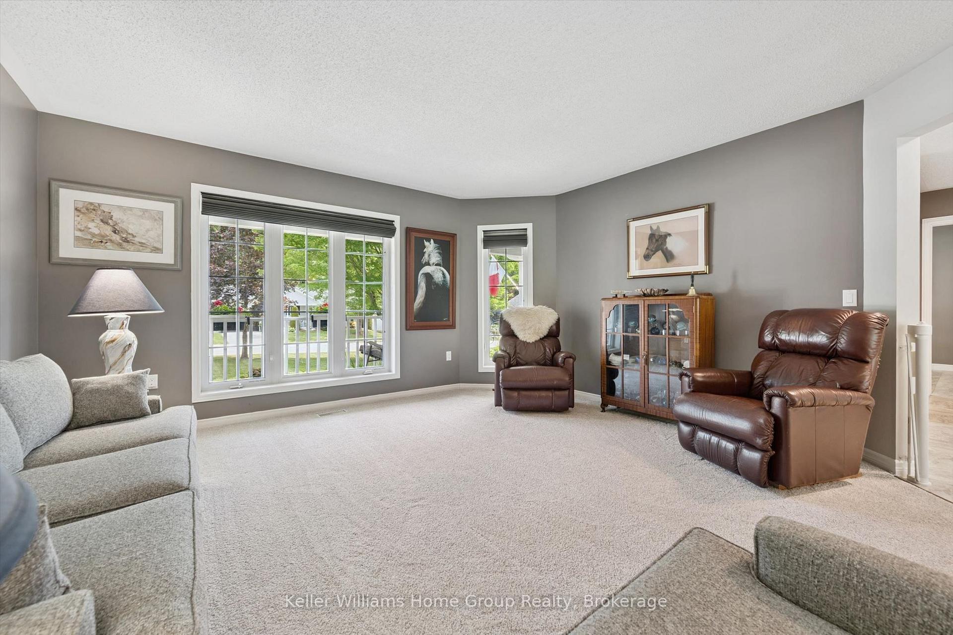 Photo 6 of 90 White Bark Way, Centre Wellington, Belwood — HOMEH