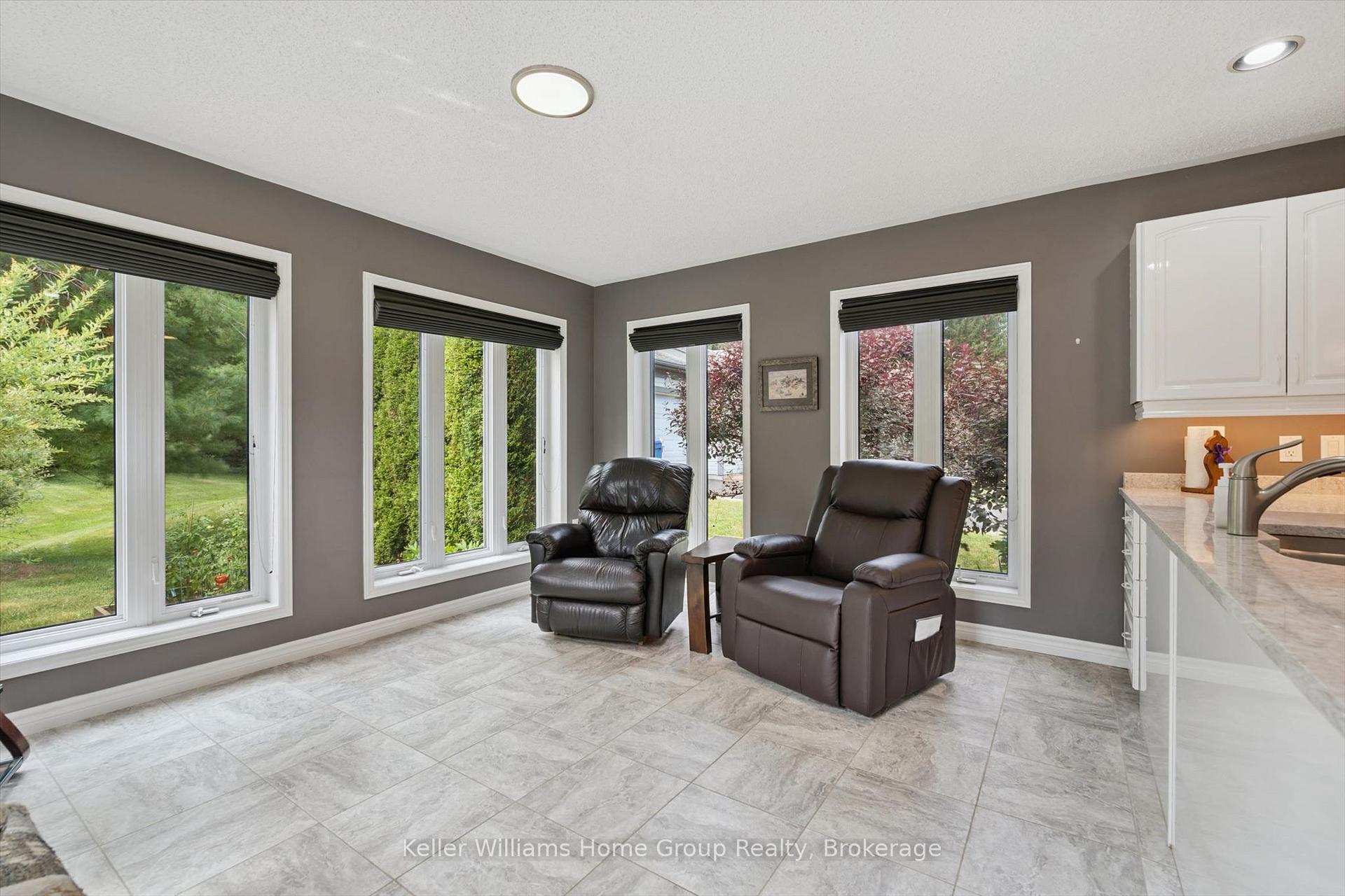 Photo 12 of 90 White Bark Way, Centre Wellington, Belwood — HOMEH