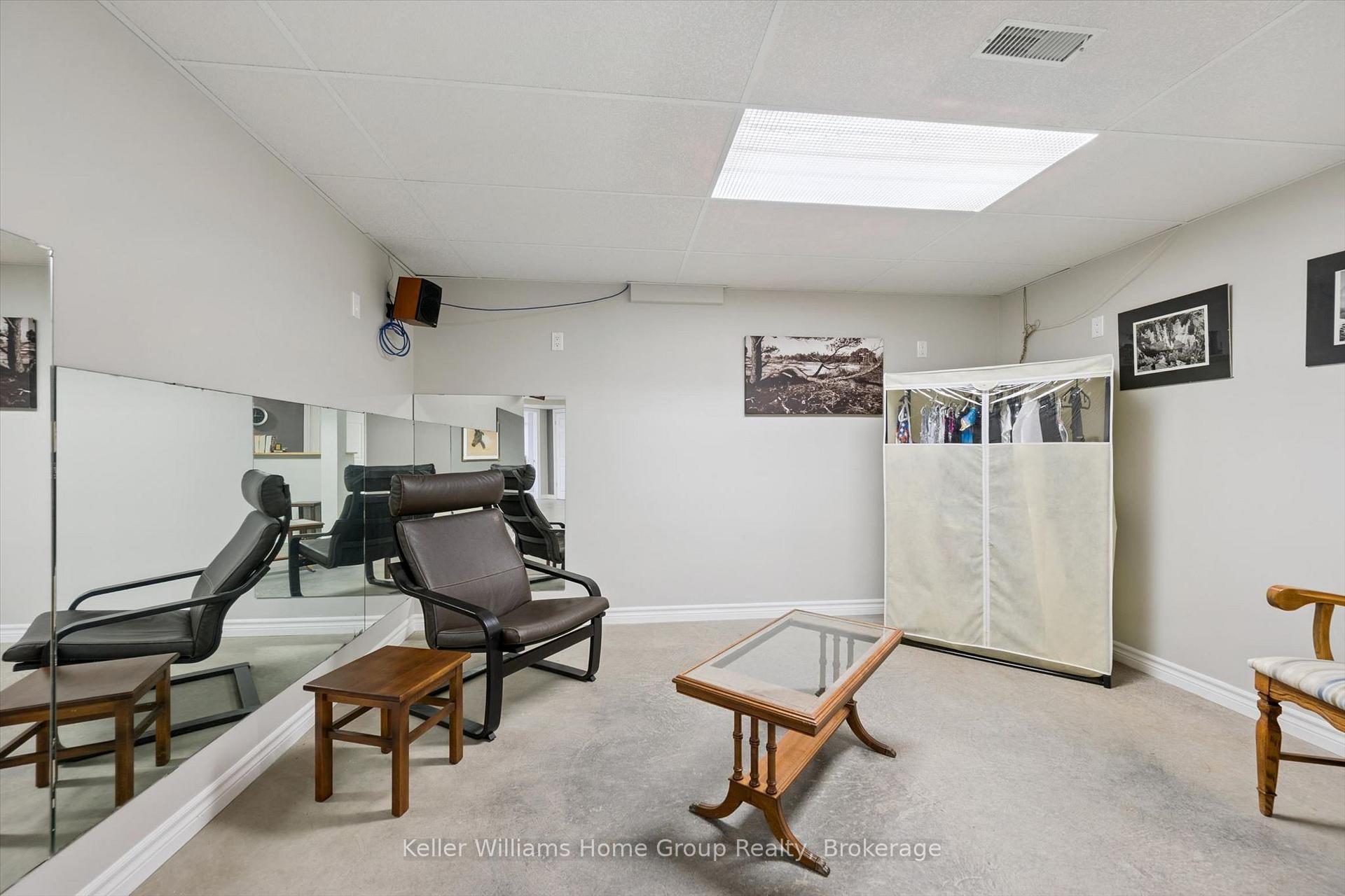 Photo 23 of 90 White Bark Way, Centre Wellington, Belwood — HOMEH
