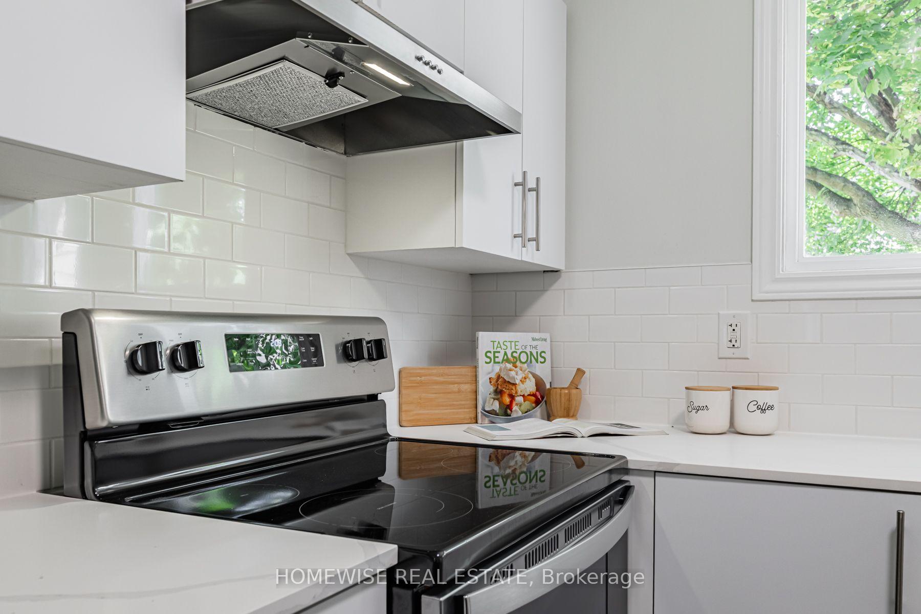 Photo 12 of Unit 20, 1350 Winding Trail, Mississauga, Applewood — HOMEH