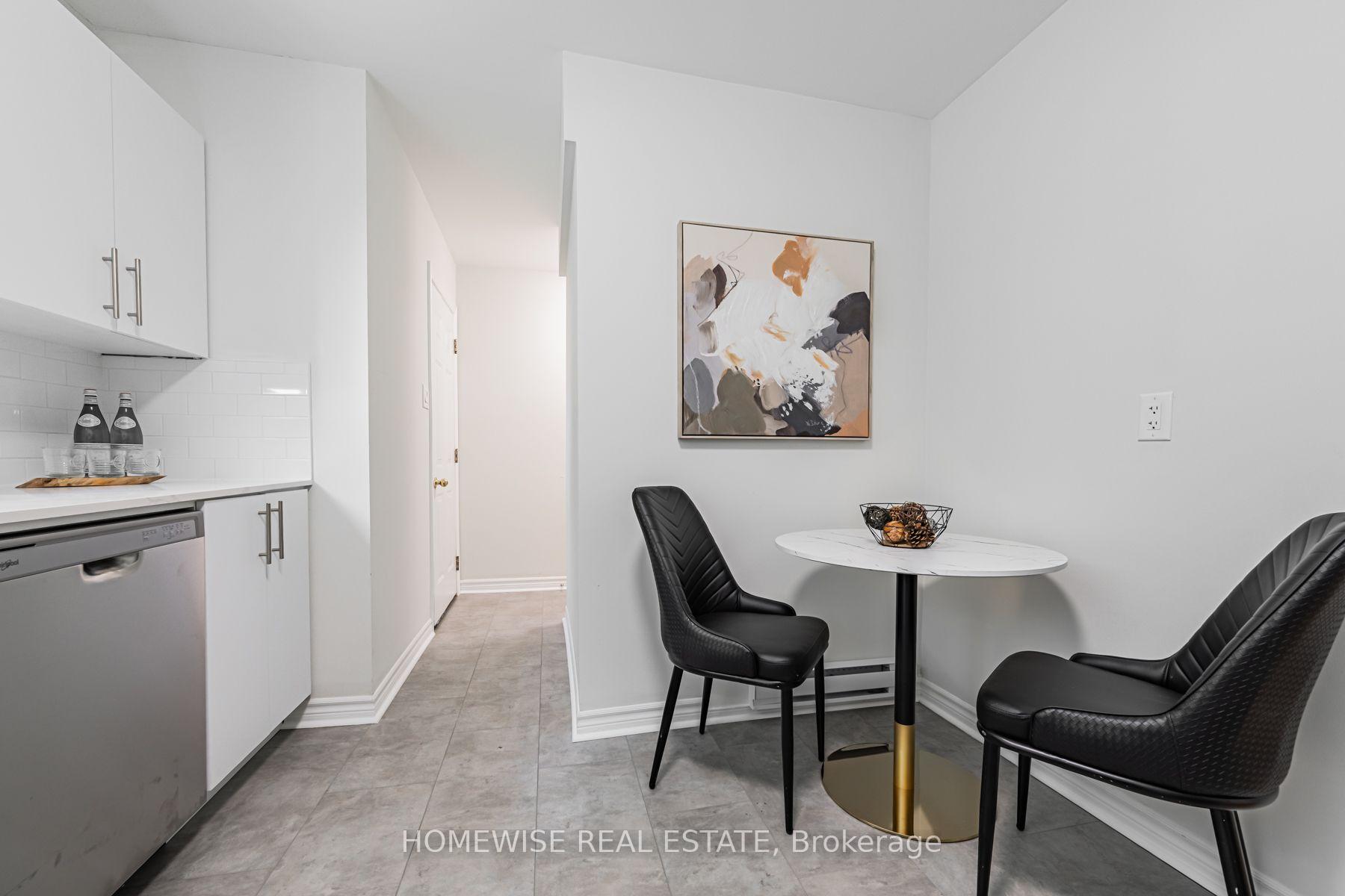 Photo 15 of Unit 20, 1350 Winding Trail, Mississauga, Applewood — HOMEH