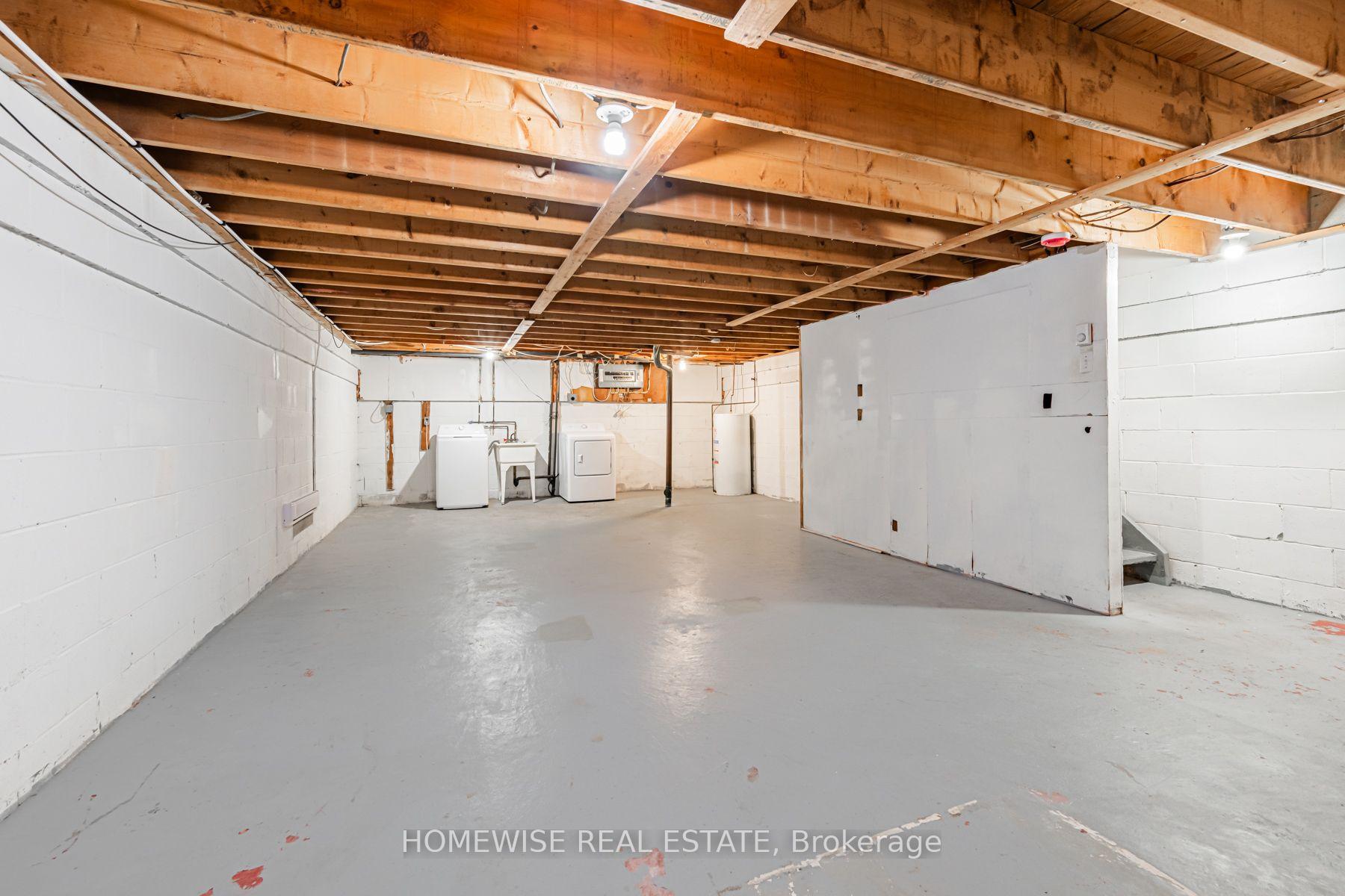 Photo 24 of Unit 20, 1350 Winding Trail, Mississauga, Applewood — HOMEH