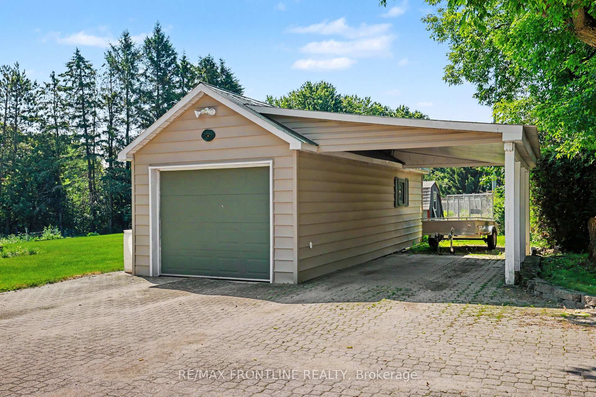 Photo 3 of 506 Glen Tay Road, Tay Valley, Bathurst/Burgess & Sherbrooke (Bathurst) Twp — HOMEH