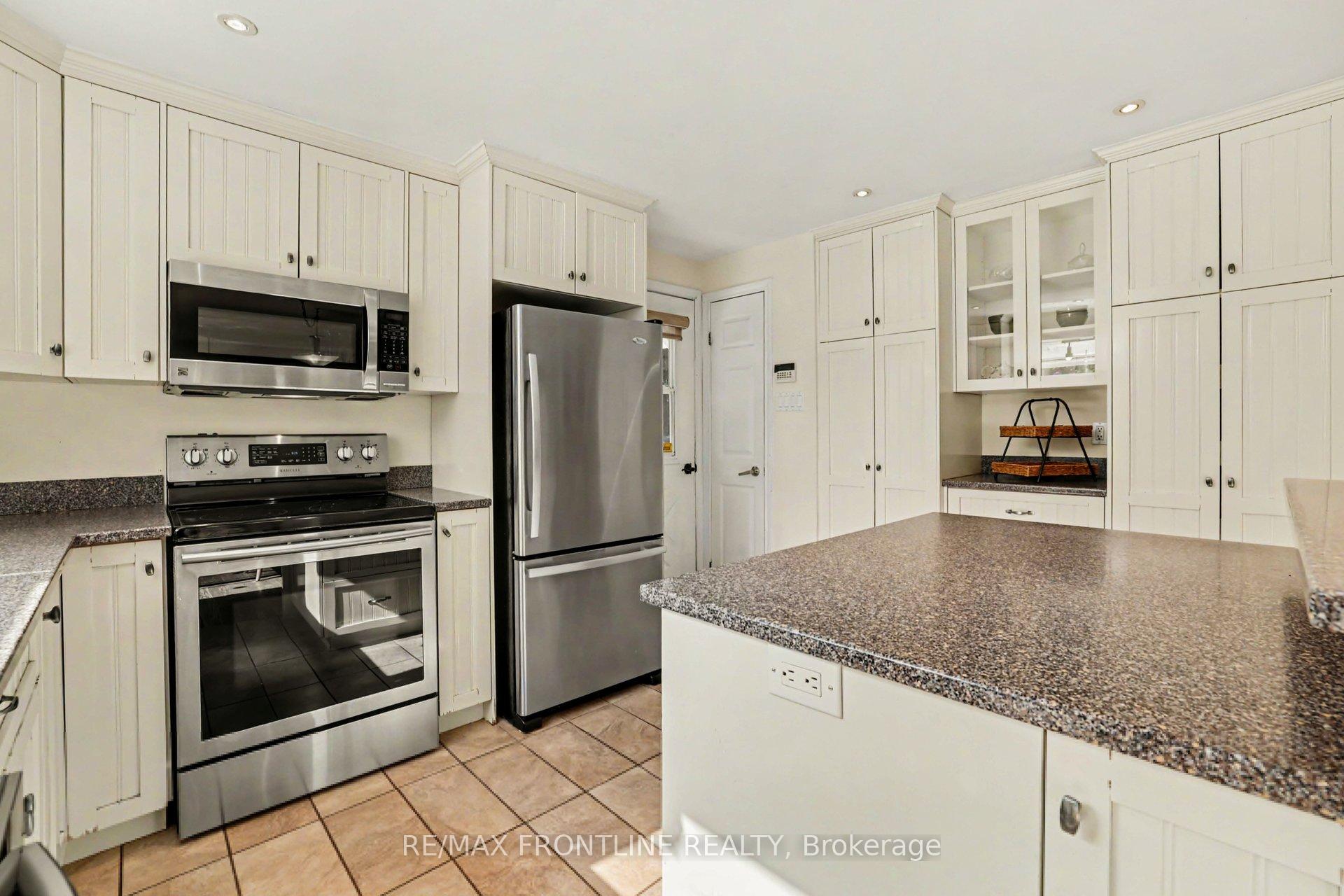 Photo 18 of 506 Glen Tay Road, Tay Valley, Bathurst/Burgess & Sherbrooke (Bathurst) Twp — HOMEH