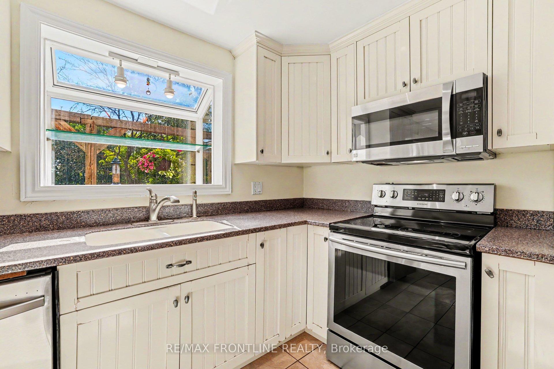 Photo 20 of 506 Glen Tay Road, Tay Valley, Bathurst/Burgess & Sherbrooke (Bathurst) Twp — HOMEH