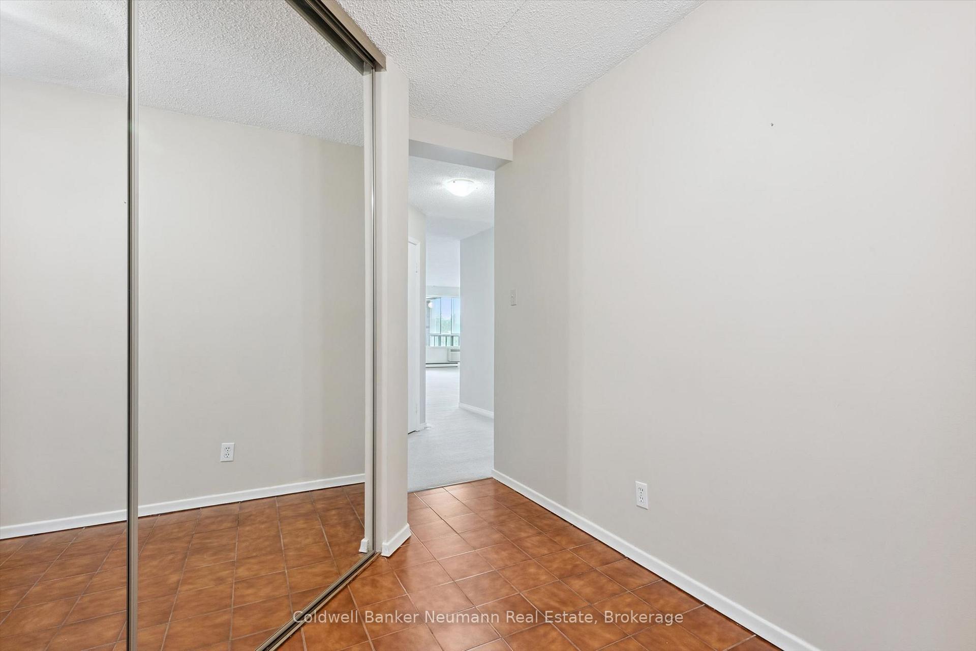 Photo 7 of Unit 708, 22 Marilyn Drive, Guelph, Riverside Park — HOMEH