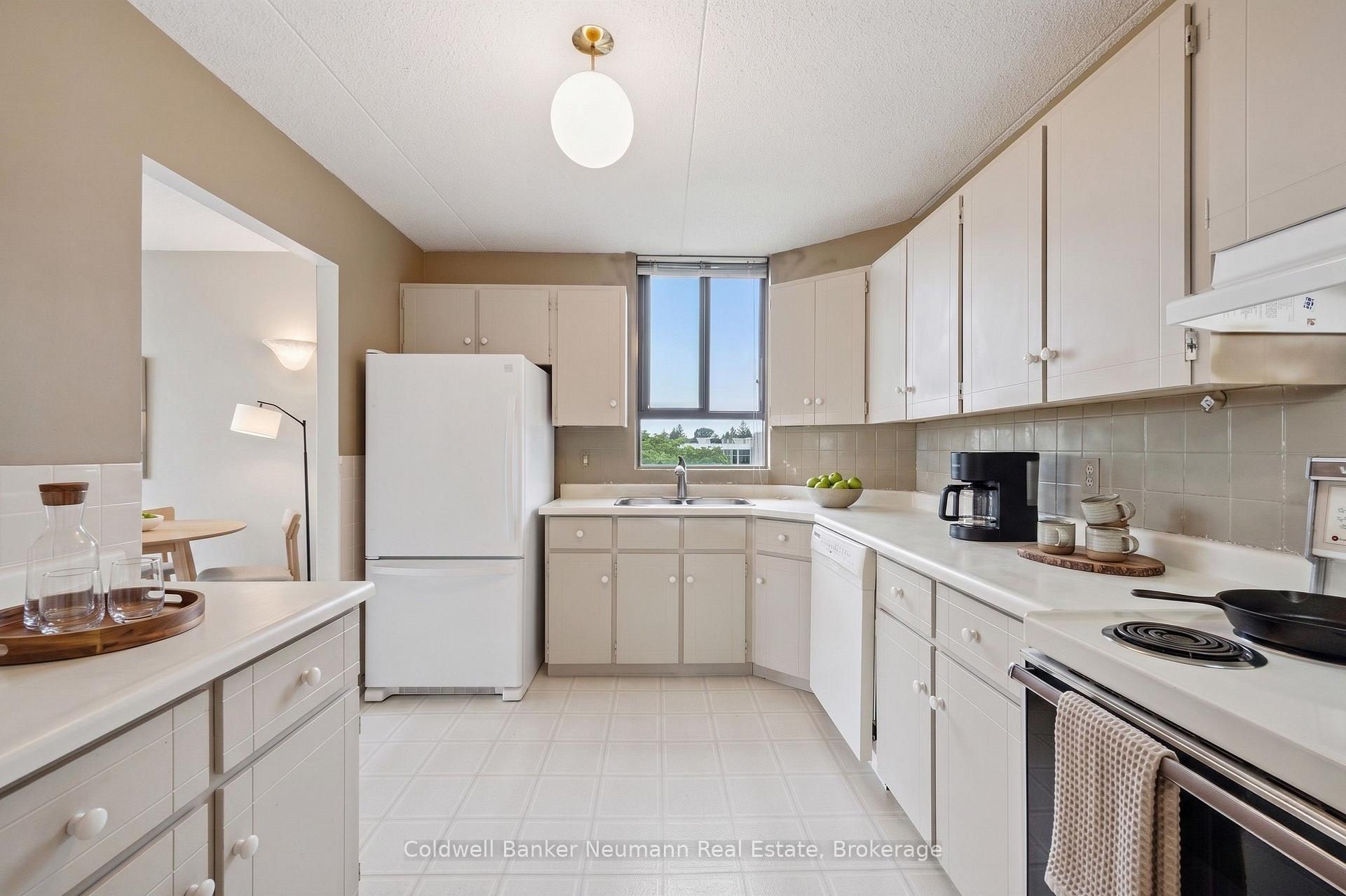 Photo 14 of Unit 708, 22 Marilyn Drive, Guelph, Riverside Park — HOMEH