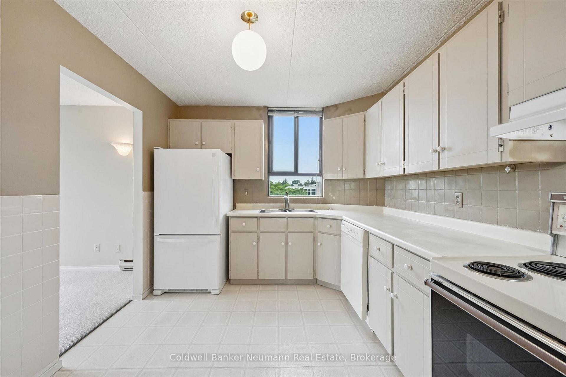 Photo 16 of Unit 708, 22 Marilyn Drive, Guelph, Riverside Park — HOMEH
