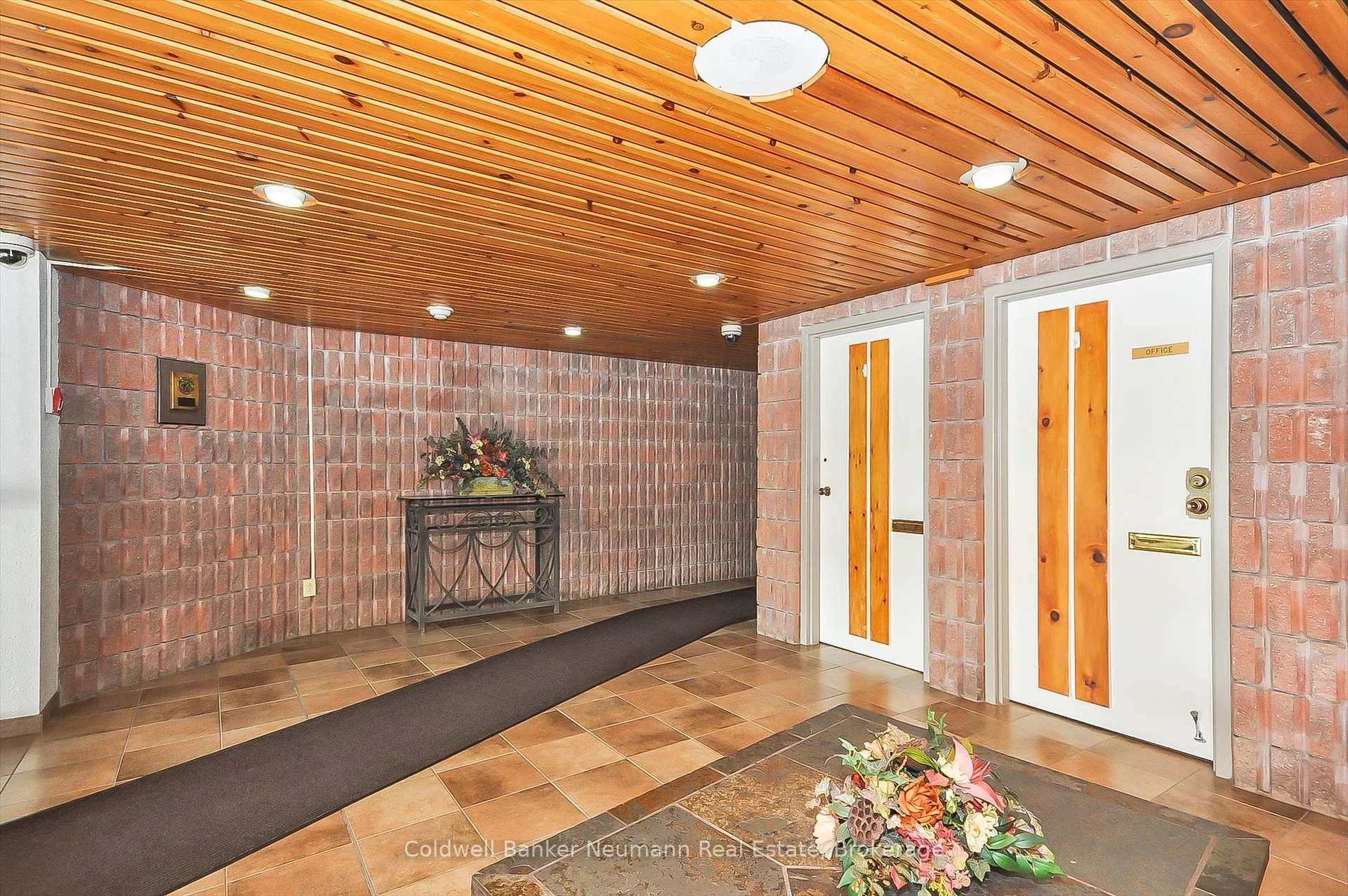 Photo 5 of Unit 708, 22 Marilyn Drive, Guelph, Riverside Park — HOMEH