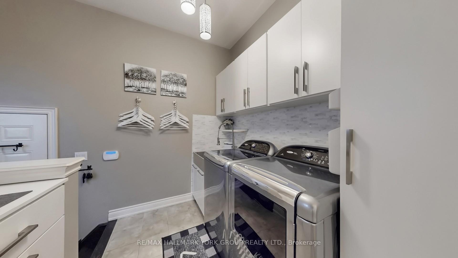 Photo 16 of 1141 Quick Street, Newmarket, Stonehaven-Wyndham — HOMEH