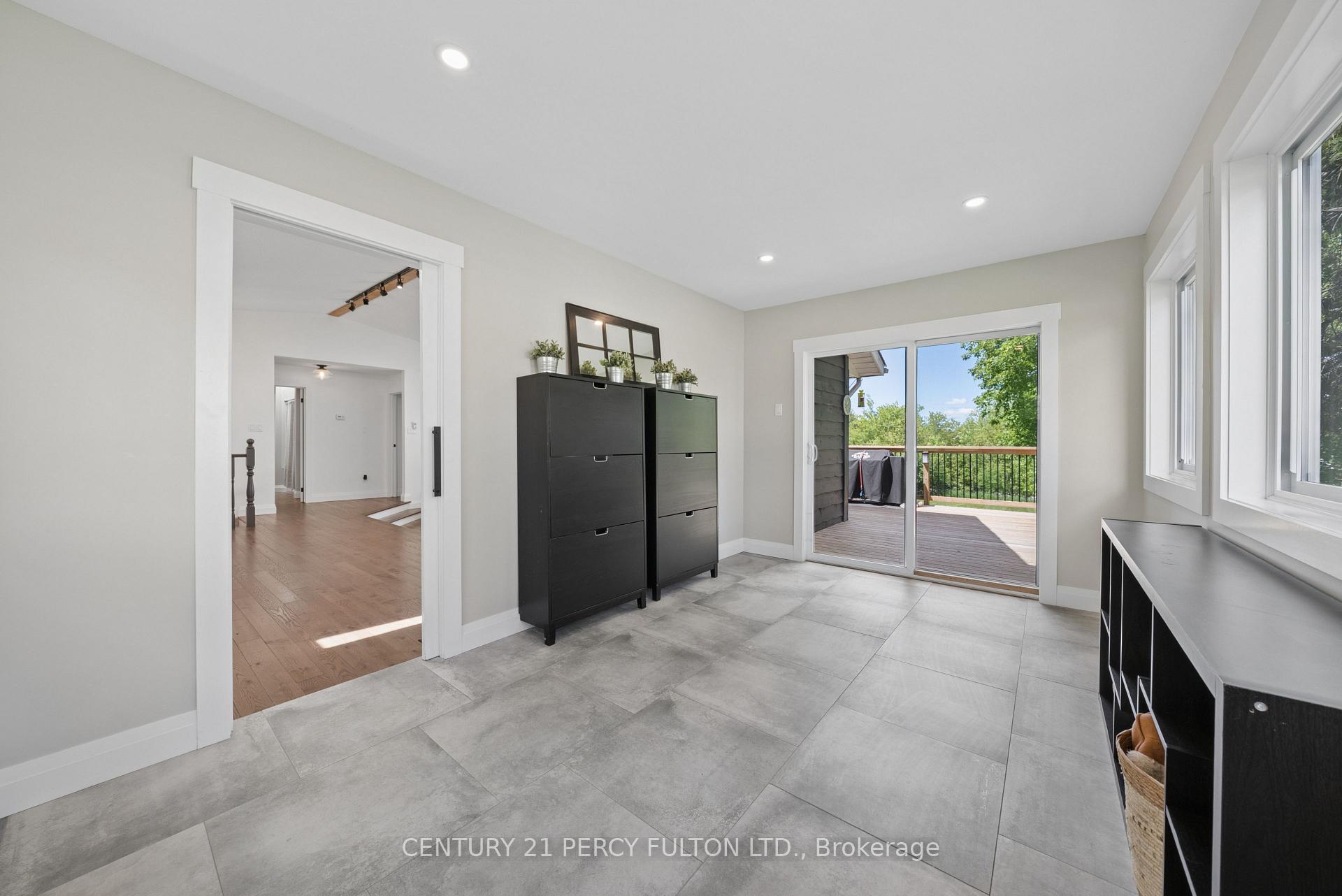 Photo 13 of 1935 Pratt's Marina Road, Selwyn — HOMEH