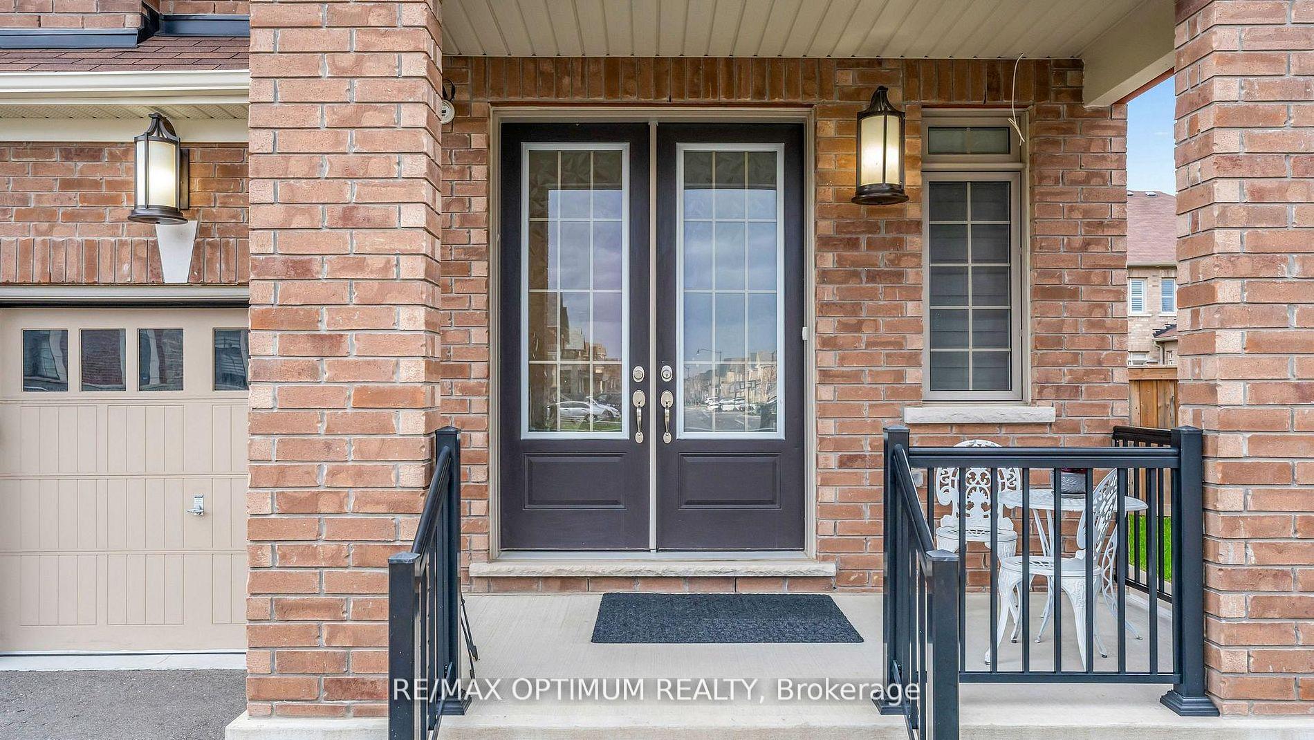 Photo 3 of 30 Wheatberry Crescent, Brampton, Sandringham-Wellington North — HOMEH