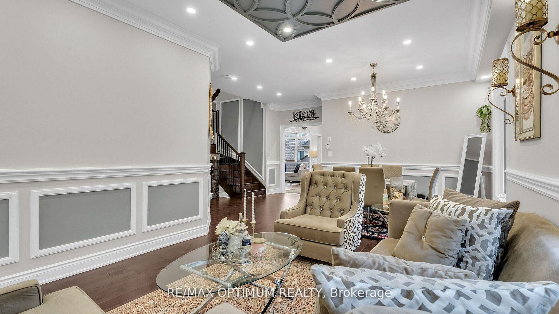 Photo 10 of 30 Wheatberry Crescent, Brampton, Sandringham-Wellington North — HOMEH