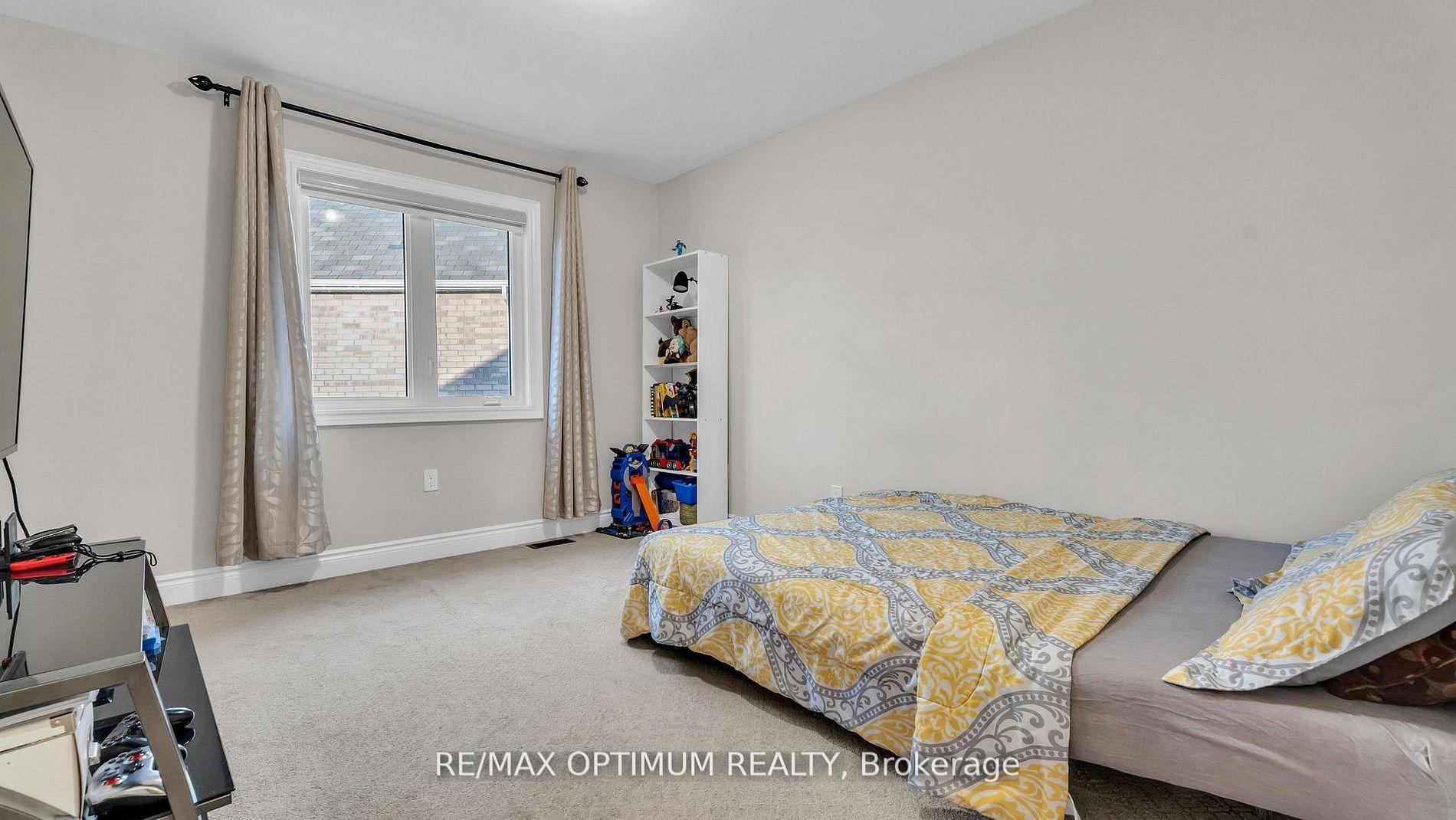 Photo 36 of 30 Wheatberry Crescent, Brampton, Sandringham-Wellington North — HOMEH
