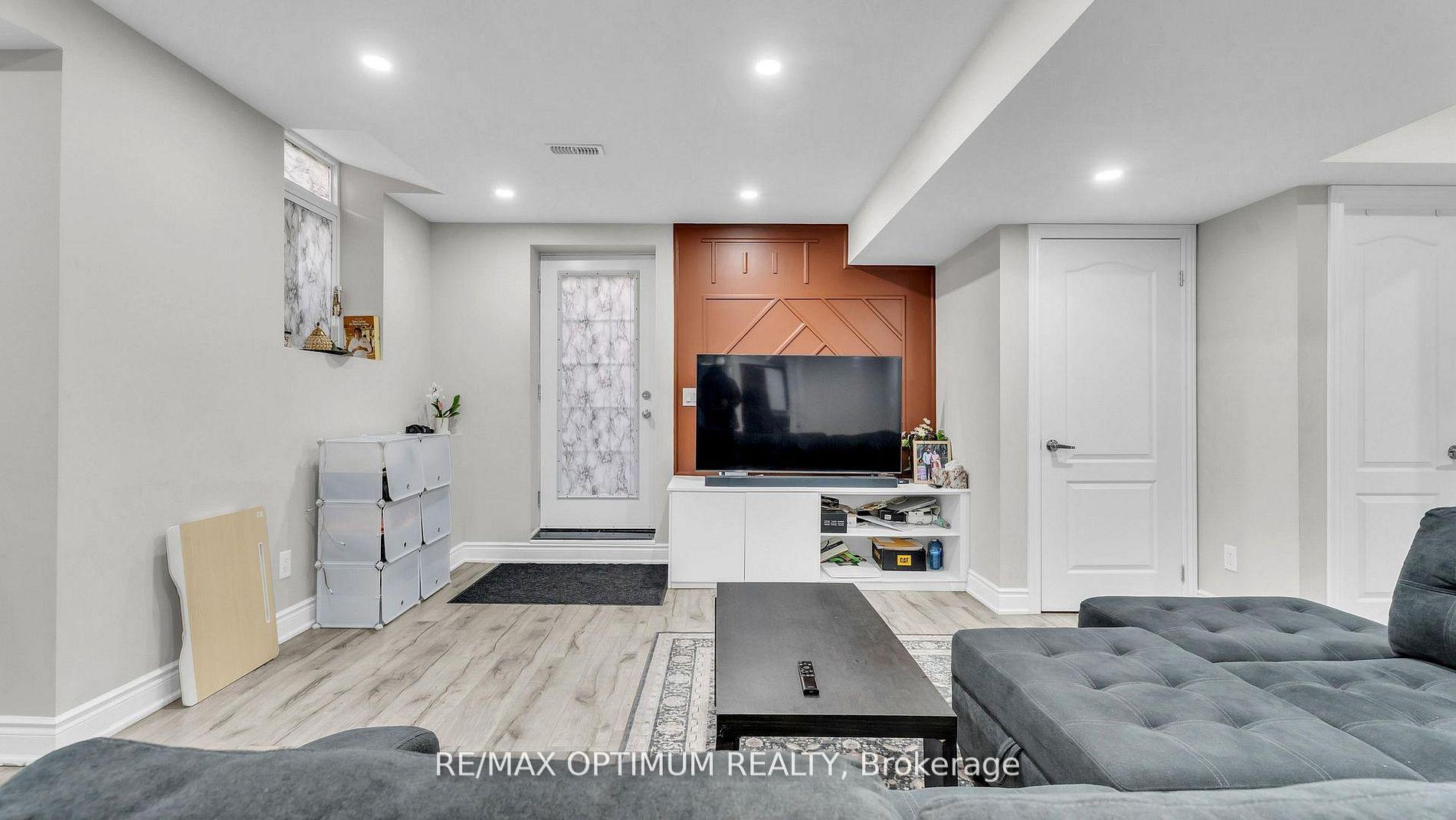 Photo 40 of 30 Wheatberry Crescent, Brampton, Sandringham-Wellington North — HOMEH