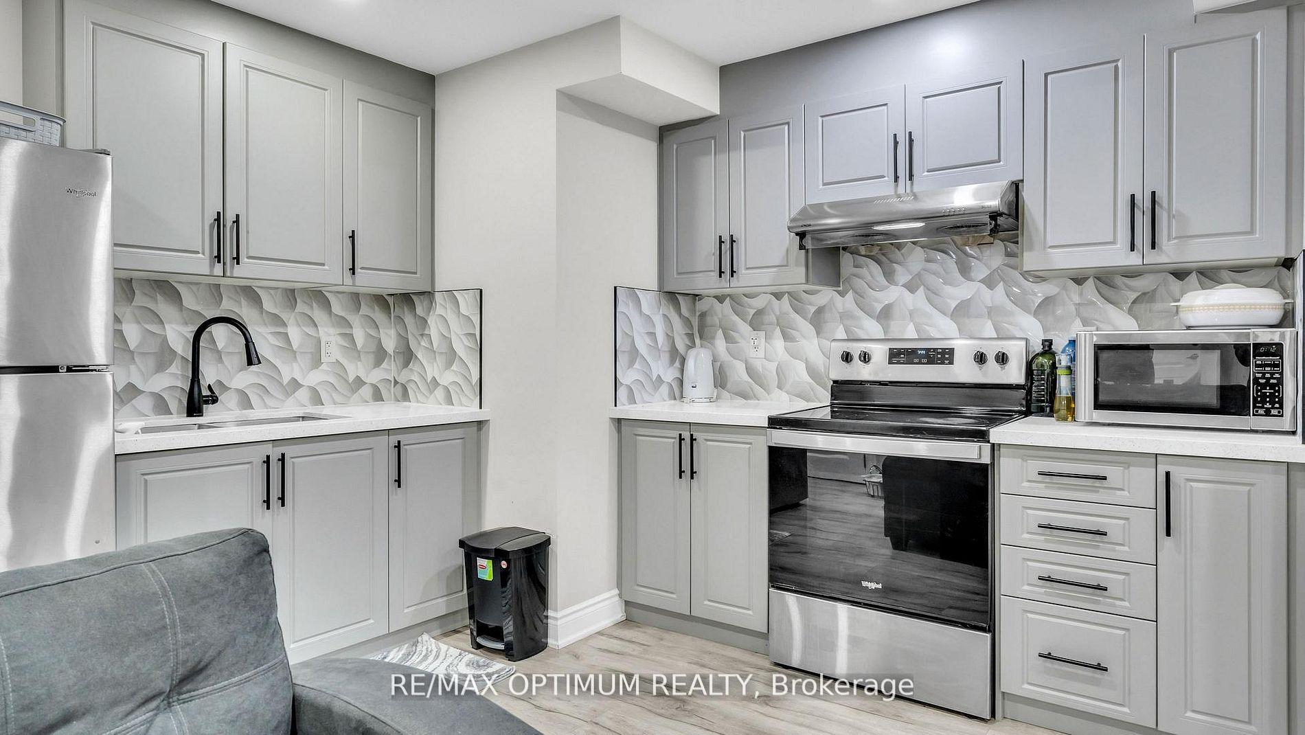 Photo 43 of 30 Wheatberry Crescent, Brampton, Sandringham-Wellington North — HOMEH