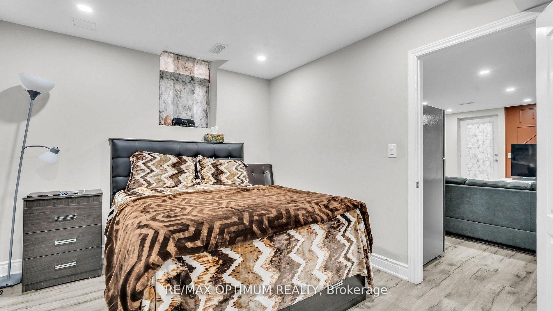 Photo 44 of 30 Wheatberry Crescent, Brampton, Sandringham-Wellington North — HOMEH