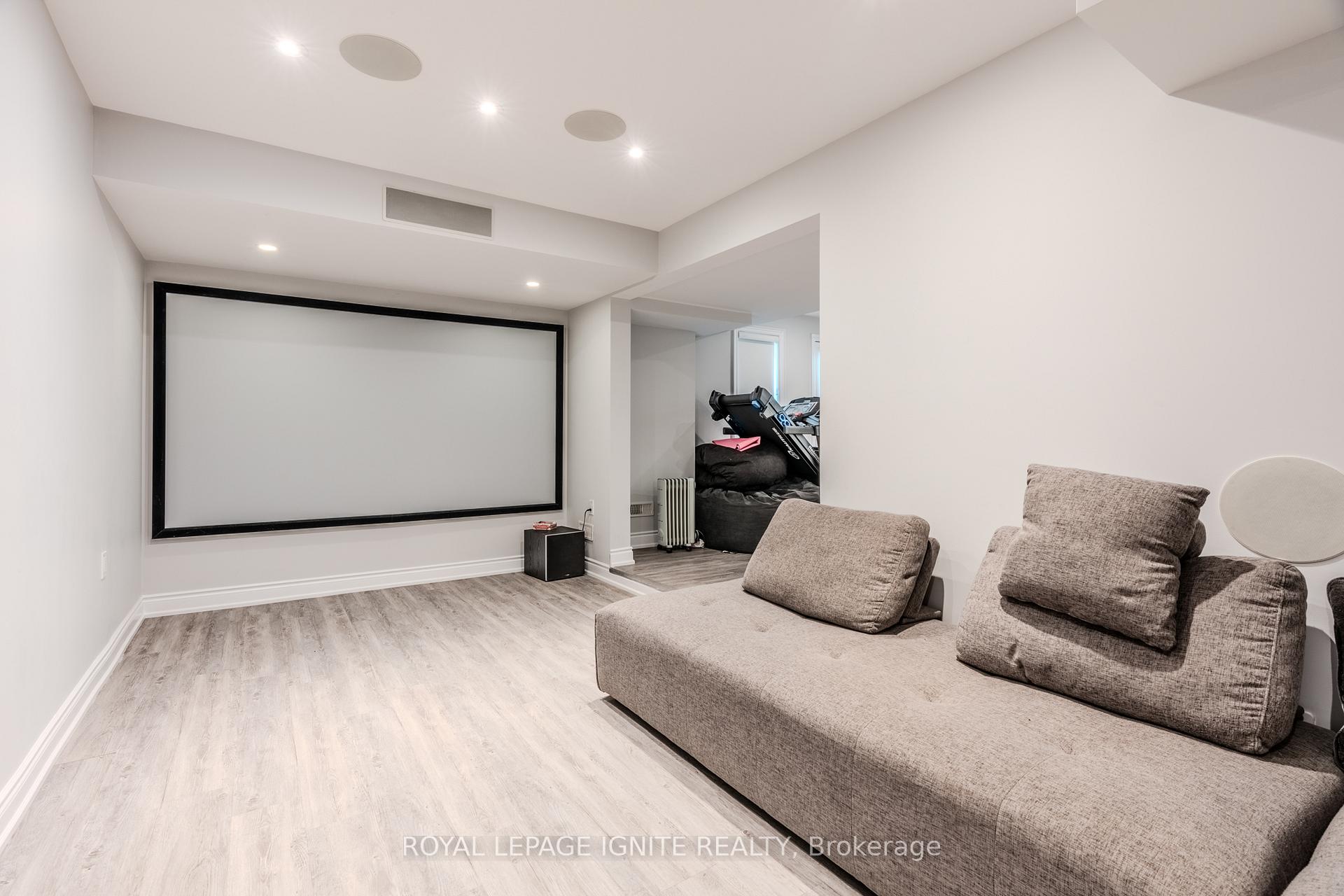 Photo 10 of 7 Picasso Drive, Brampton, Bram East — HOMEH