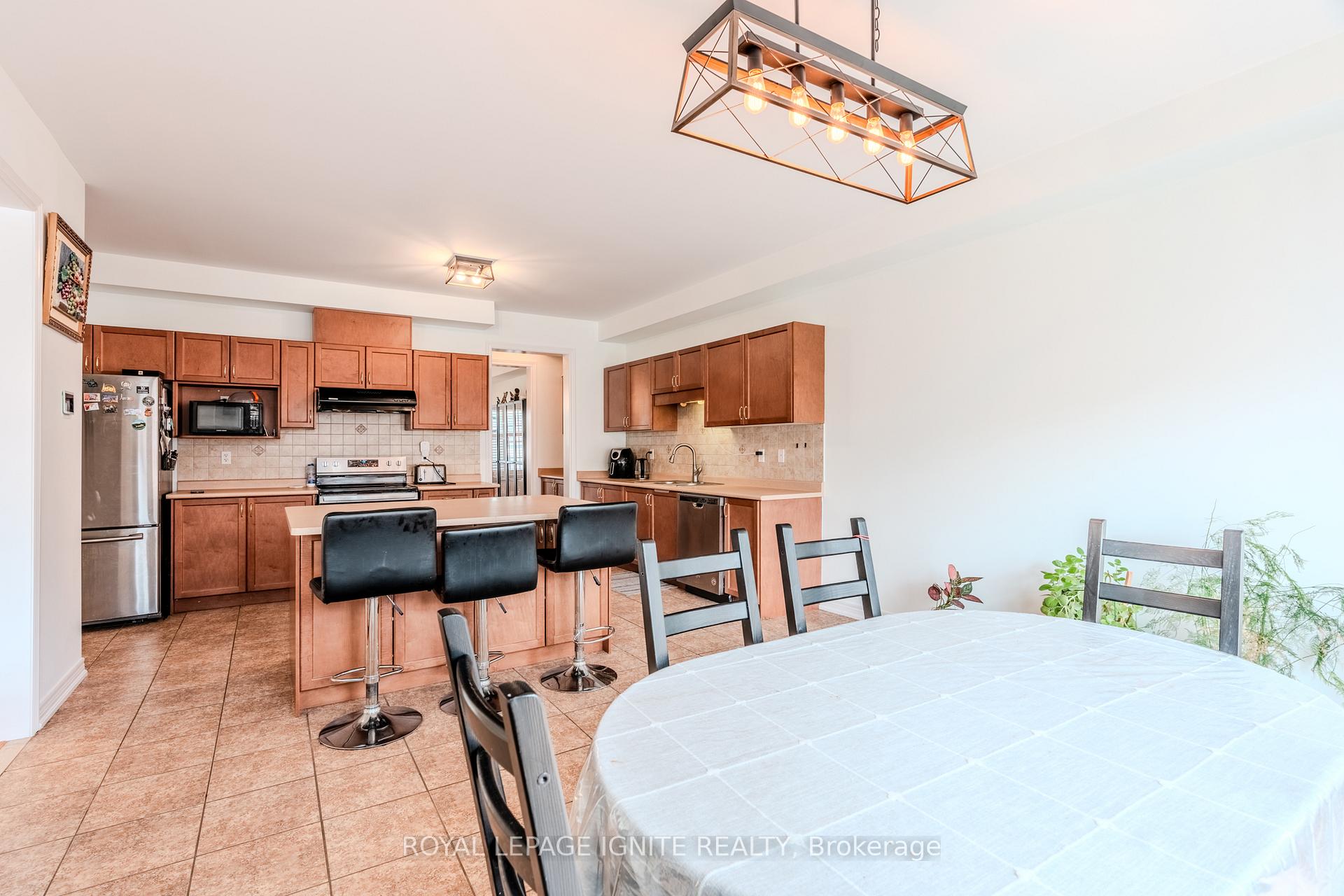 Photo 24 of 7 Picasso Drive, Brampton, Bram East — HOMEH