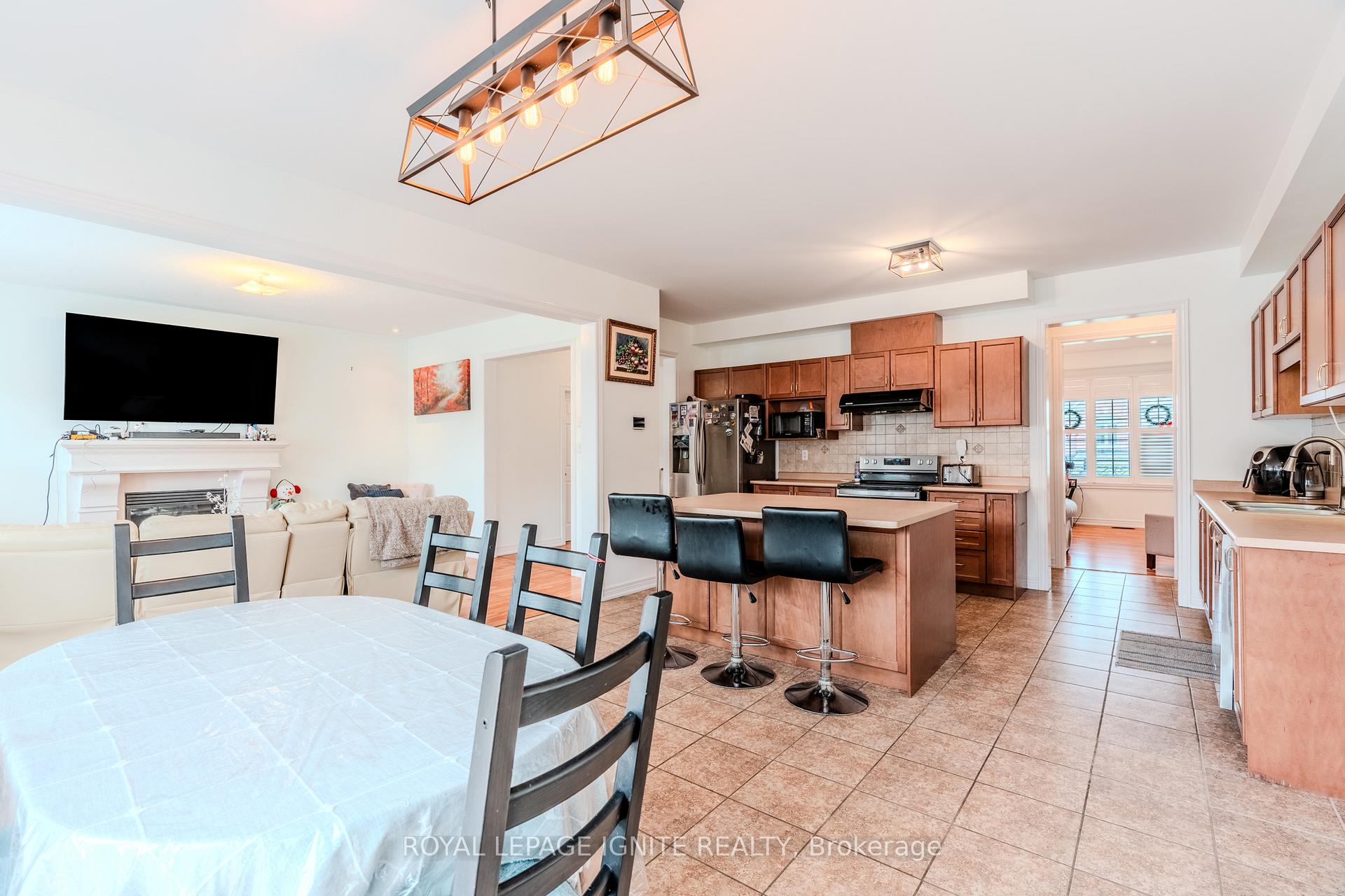 Photo 25 of 7 Picasso Drive, Brampton, Bram East — HOMEH