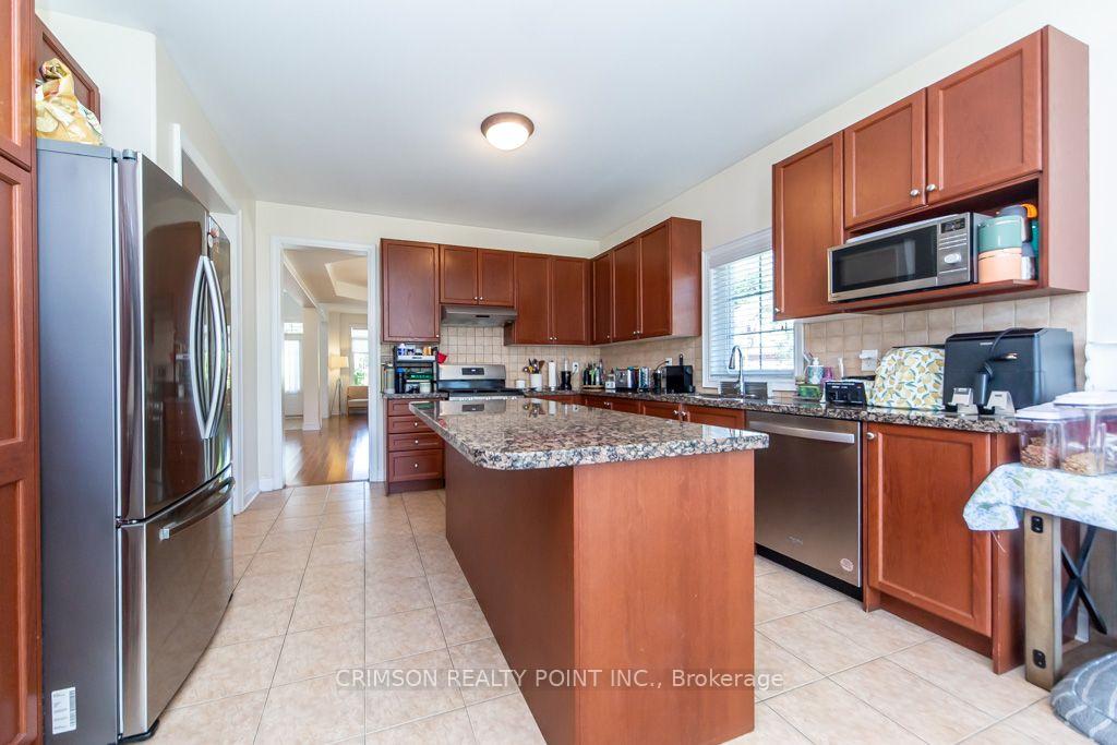 Photo 18 of 2304 Canterbury Crescent, Pickering, Brock Ridge — HOMEH