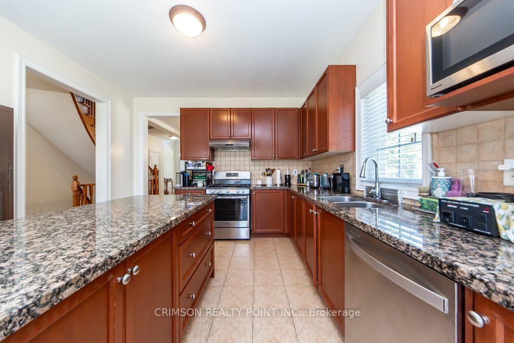 Photo 20 of 2304 Canterbury Crescent, Pickering, Brock Ridge — HOMEH