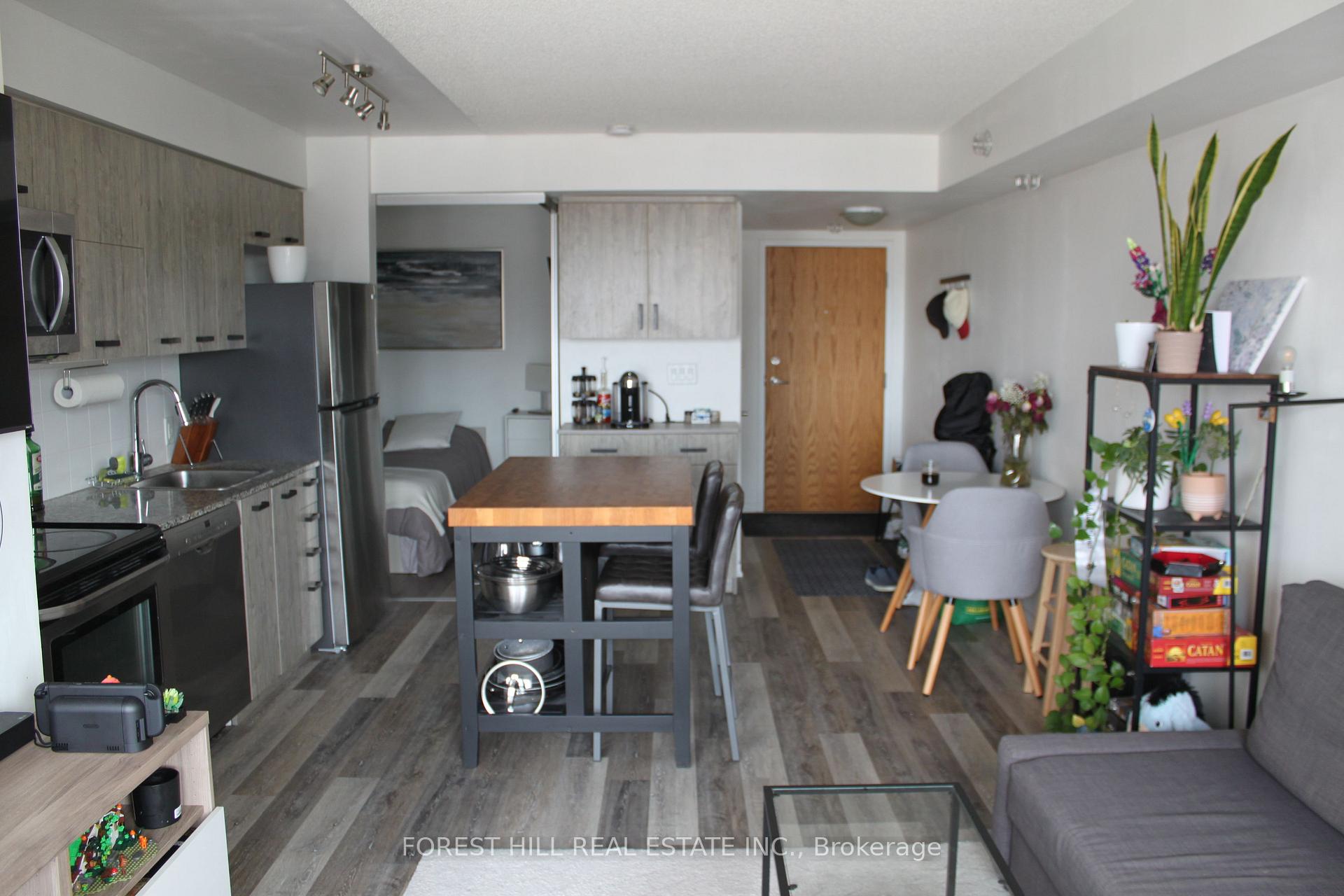 Photo 5 of Unit 915, 20 Joe Shuster Way, Toronto, South Parkdale — HOMEH