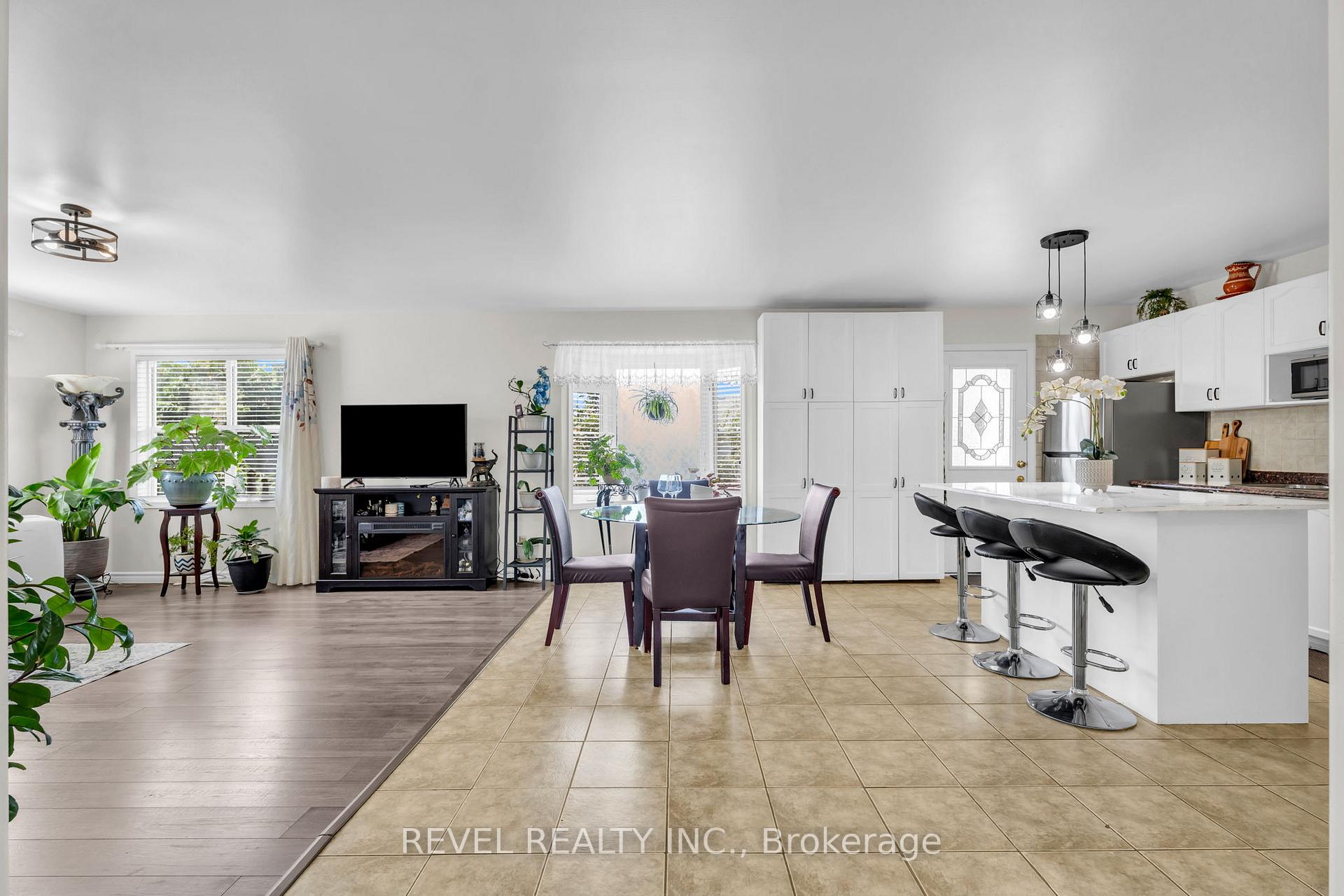Photo 7 of 37 Wilson Crescent, Southgate — HOMEH