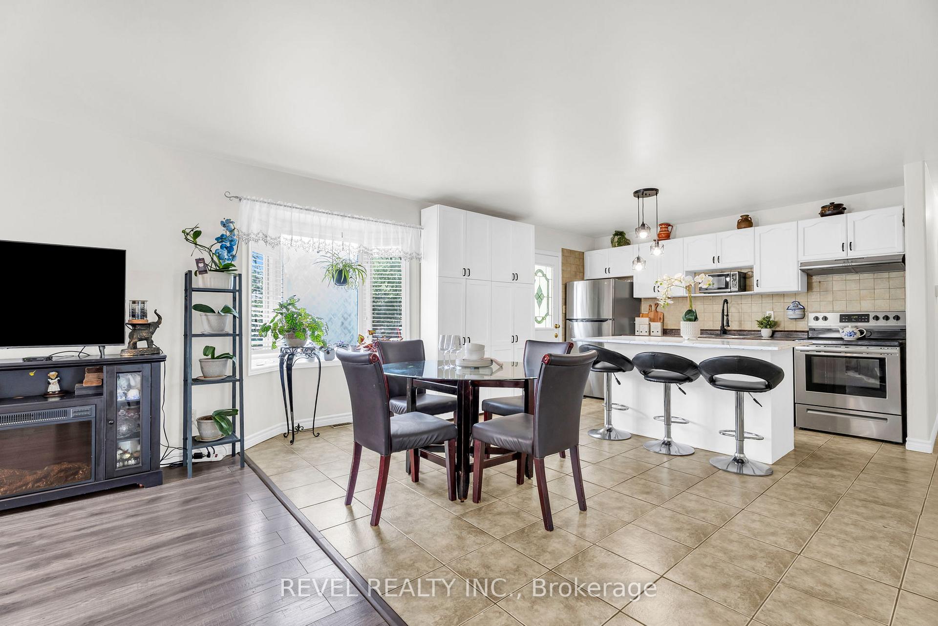 Photo 14 of 37 Wilson Crescent, Southgate — HOMEH