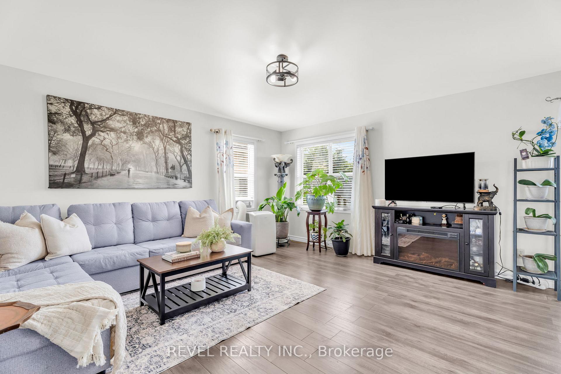 Photo 16 of 37 Wilson Crescent, Southgate — HOMEH