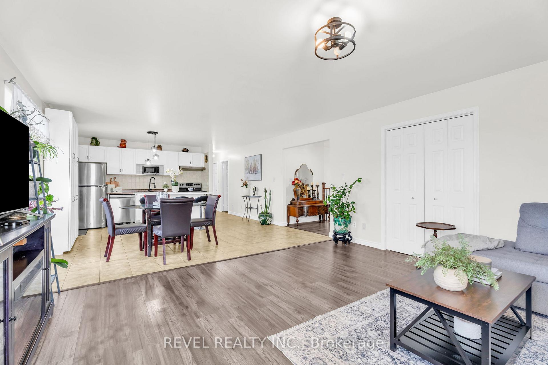 Photo 18 of 37 Wilson Crescent, Southgate — HOMEH