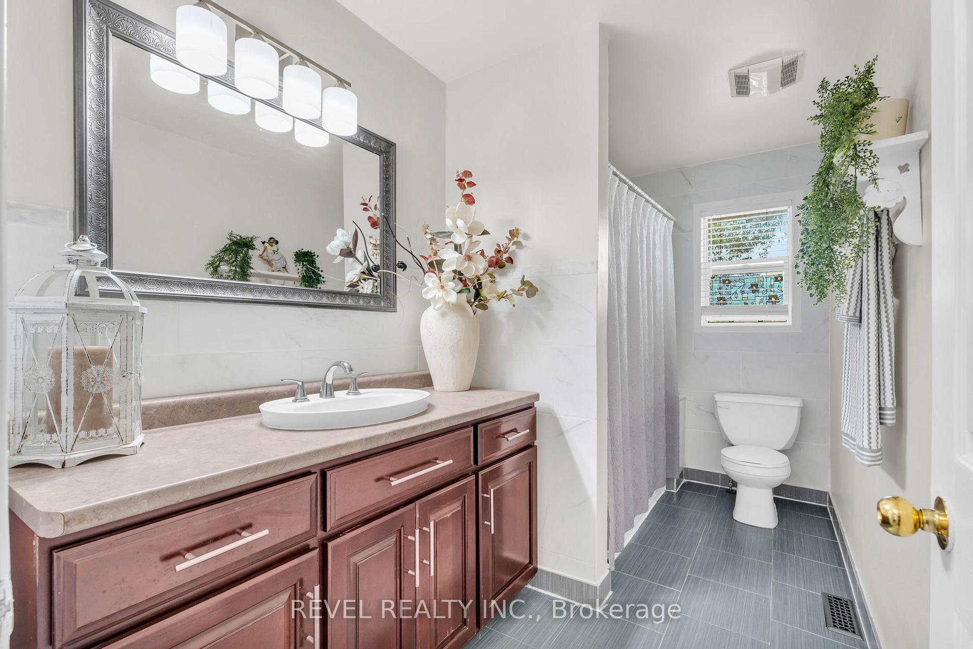 Photo 21 of 37 Wilson Crescent, Southgate — HOMEH