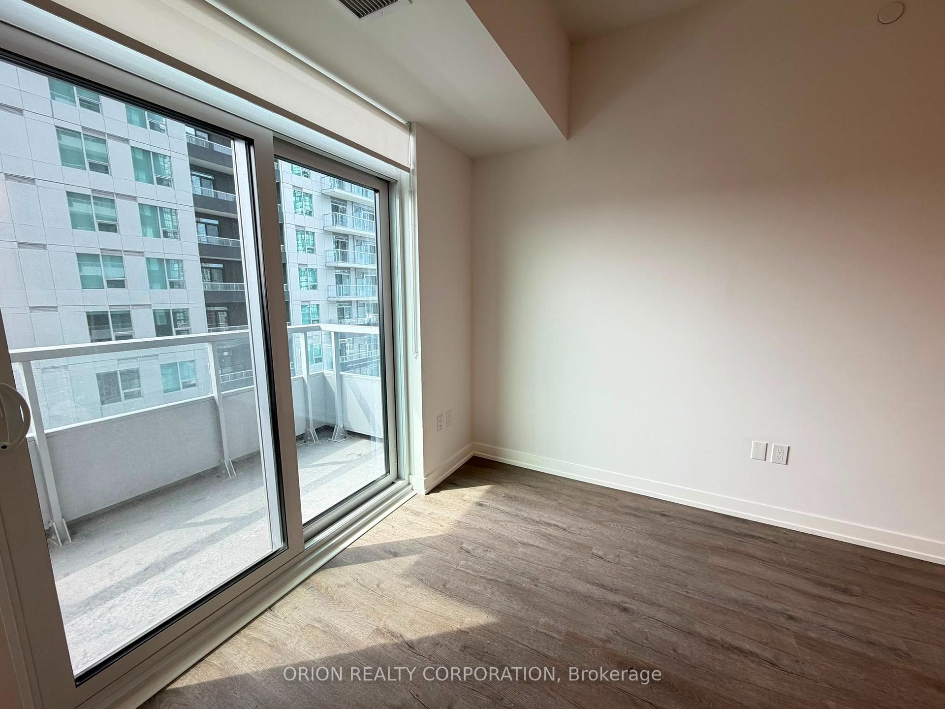 Photo 15 of Unit 906, 5 Meadowdale Road, Vaughan, Vaughan Corporate Centre — HOMEH