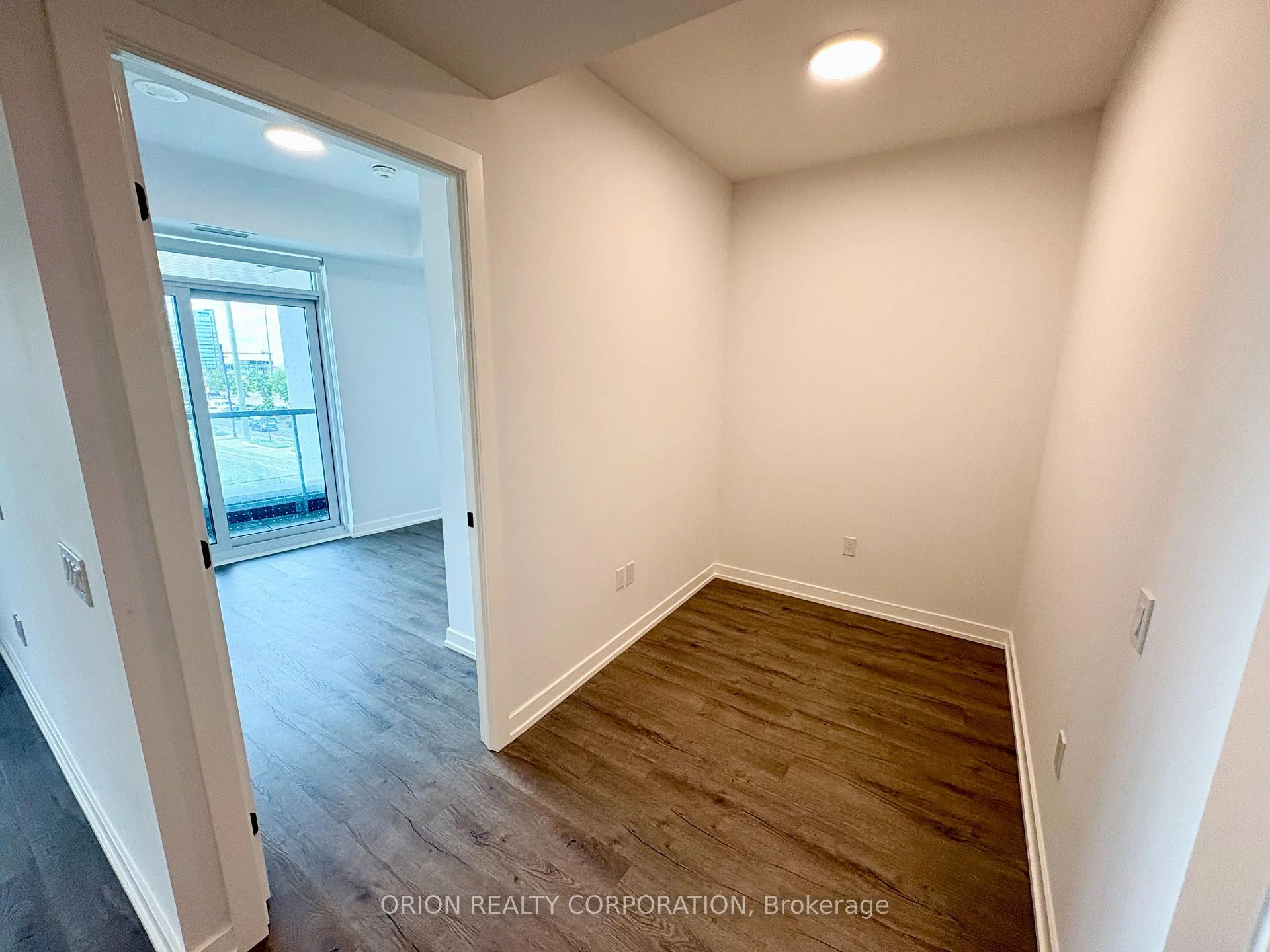 Photo 16 of Unit 906, 5 Meadowdale Road, Vaughan, Vaughan Corporate Centre — HOMEH