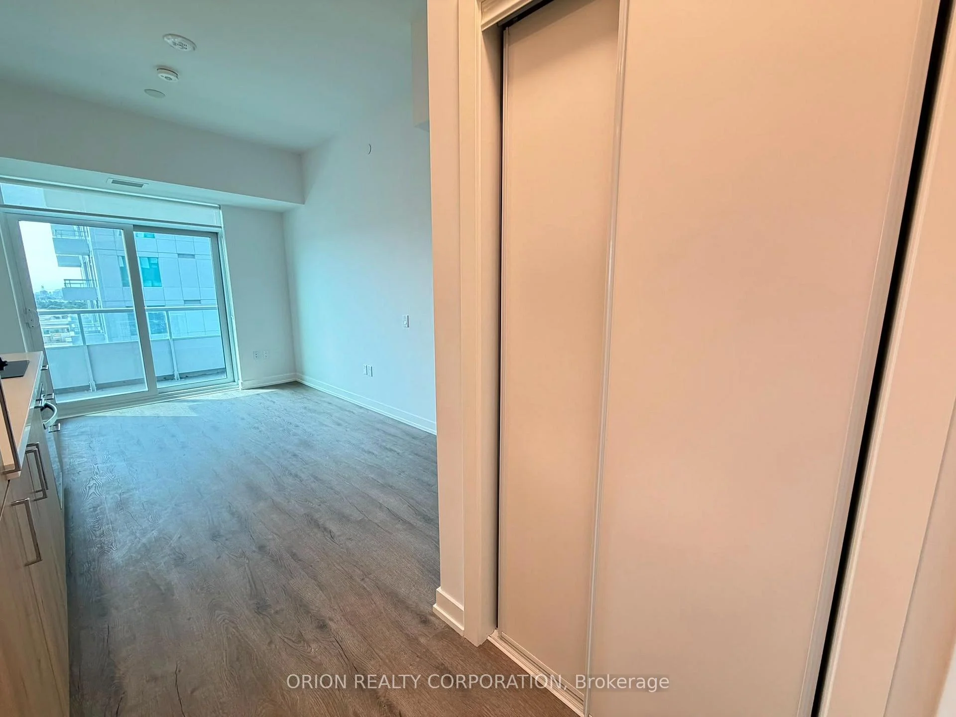 Photo 38 of Unit 906, 5 Meadowdale Road, Vaughan, Vaughan Corporate Centre — HOMEH