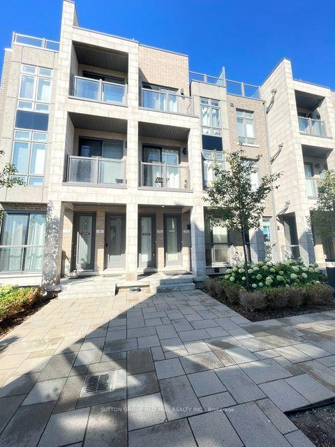 Front of Unit 71, 721 Lawrence Avenue W