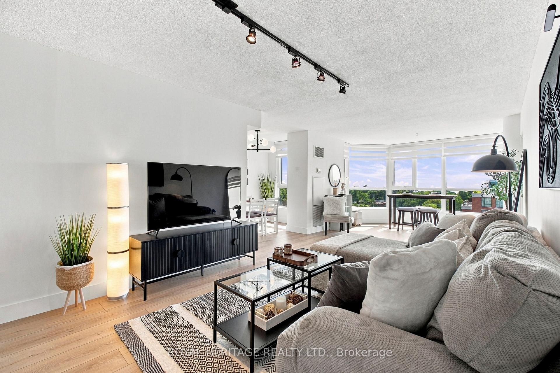 Photo 8 of Unit 906, 3233 Eglinton Avenue E, Scarborough, Scarborough Village — HOMEH