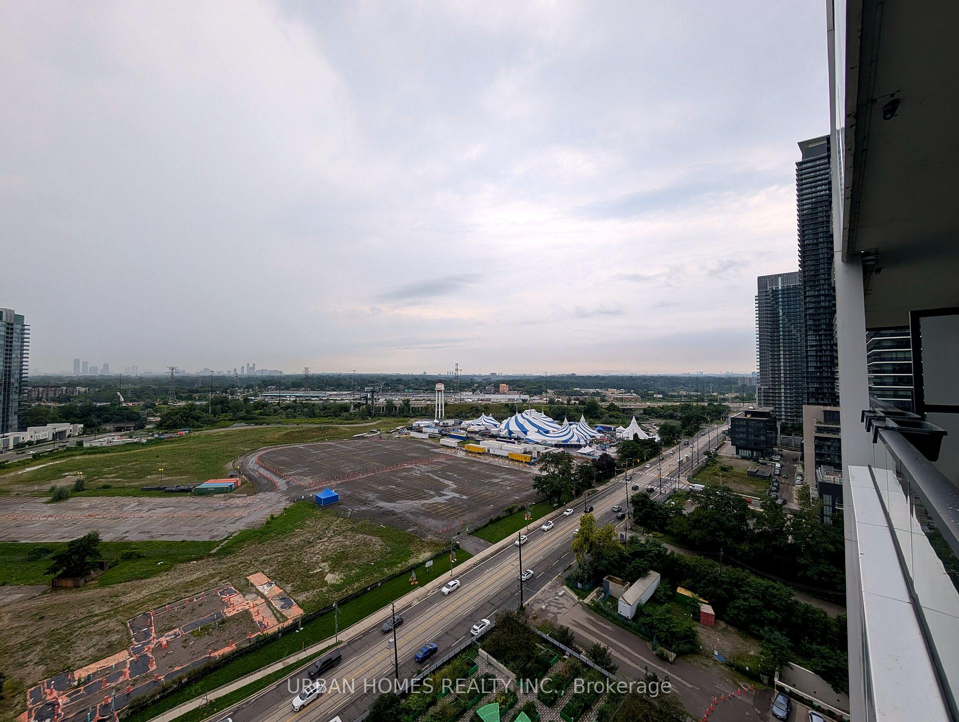 Photo 9 of Unit 1512, 30 Shore Breeze Drive, Etobicoke, Mimico — HOMEH